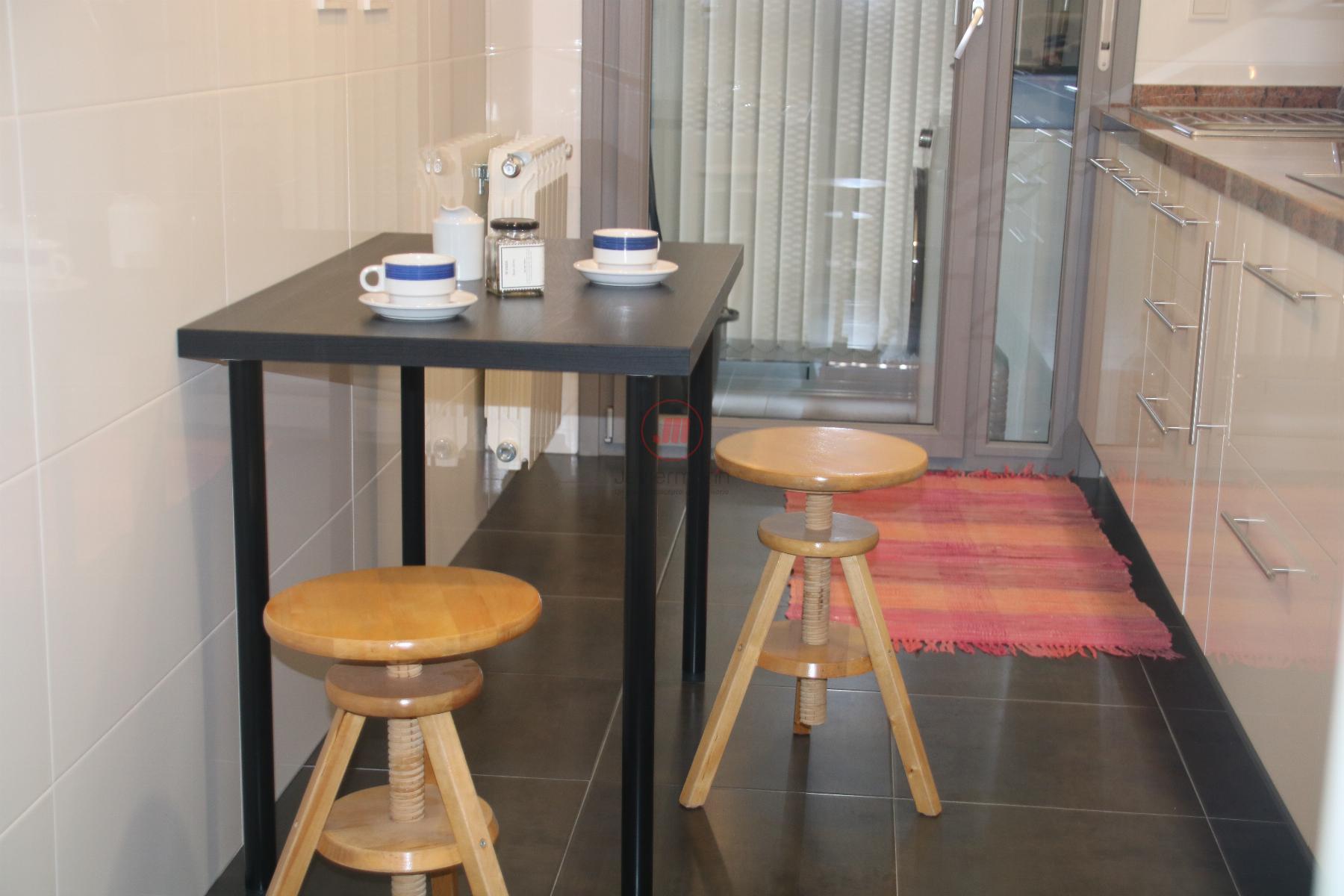For sale of flat in Cáceres
