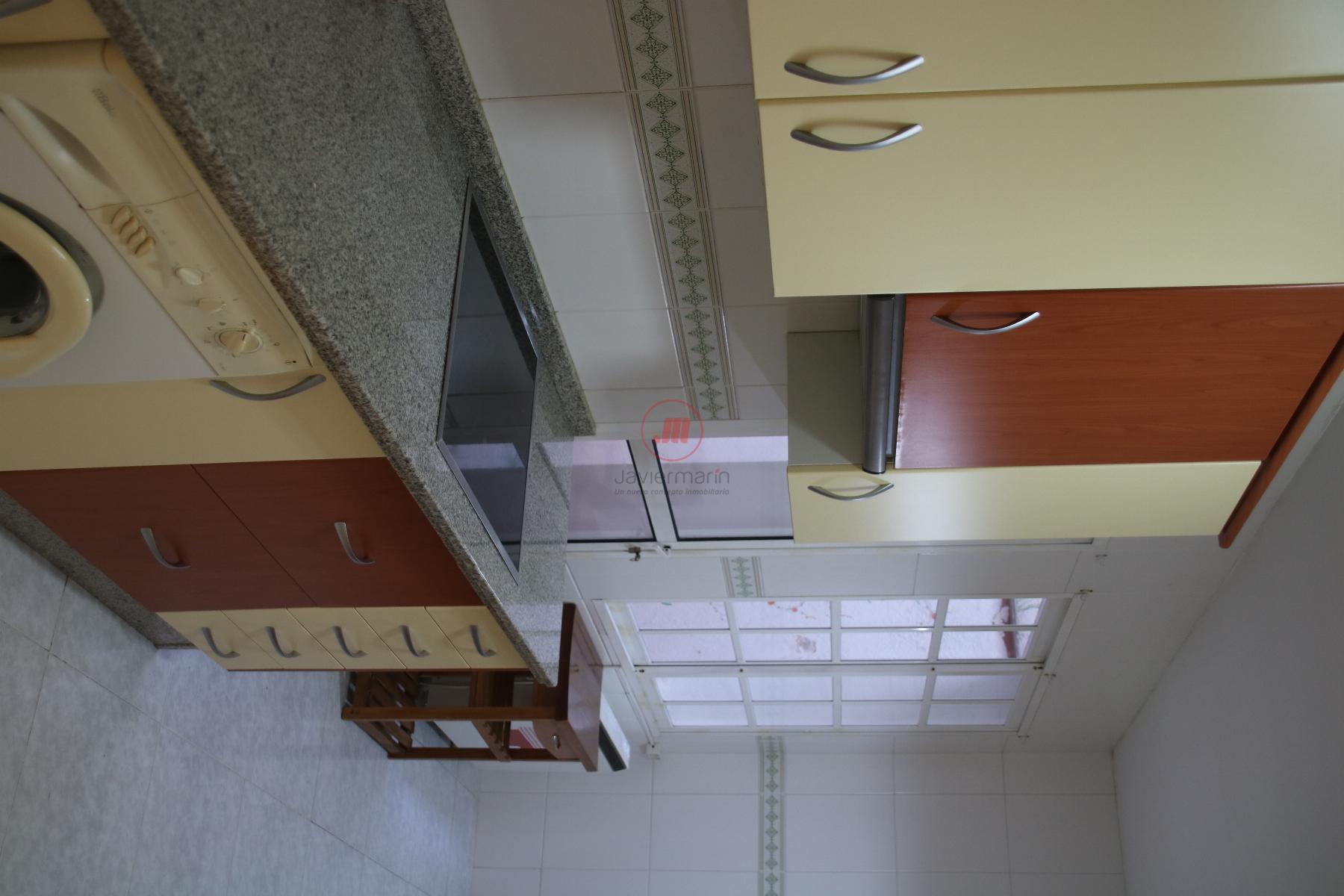 For sale of apartment in Cáceres