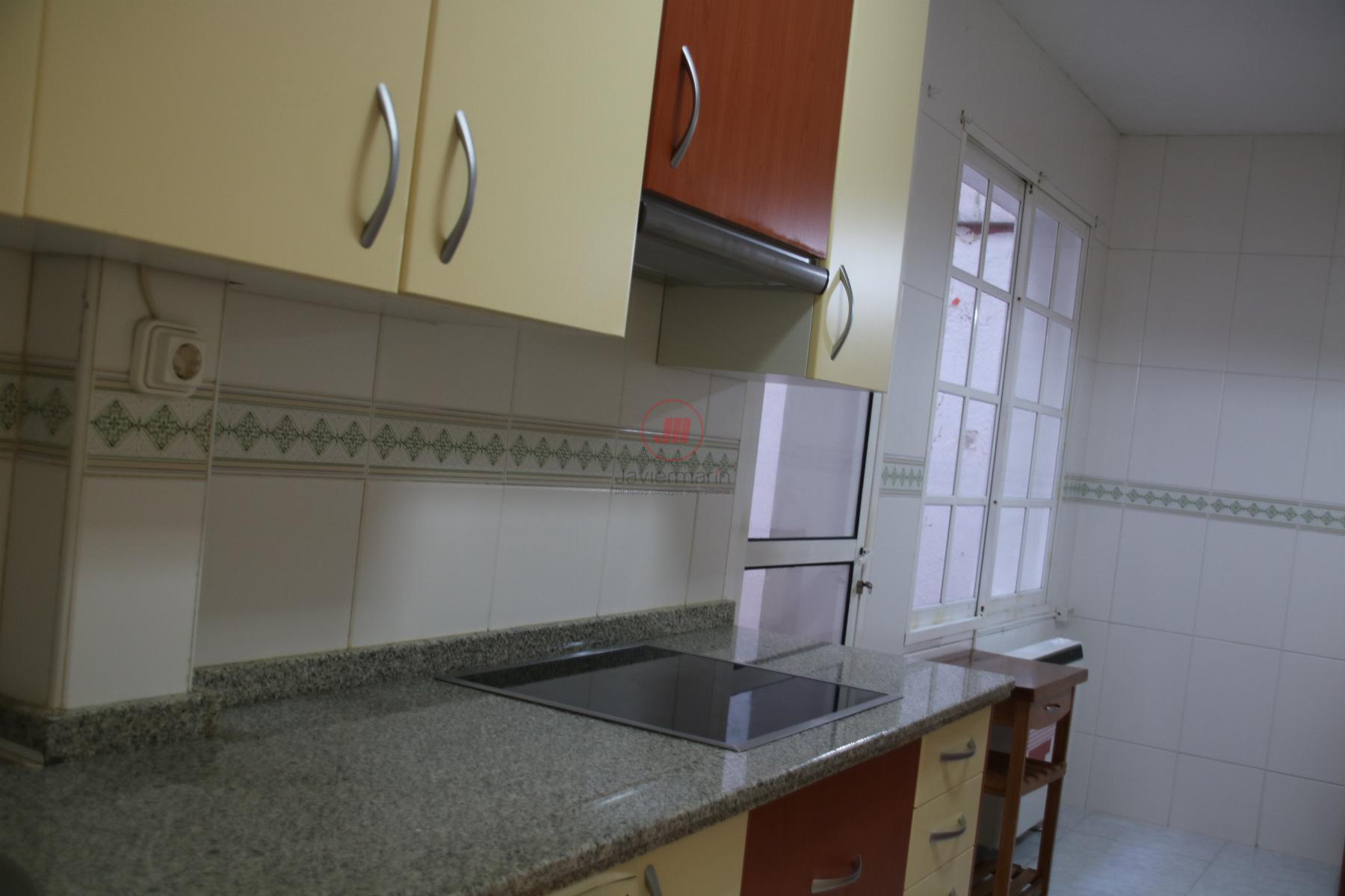For sale of apartment in Cáceres
