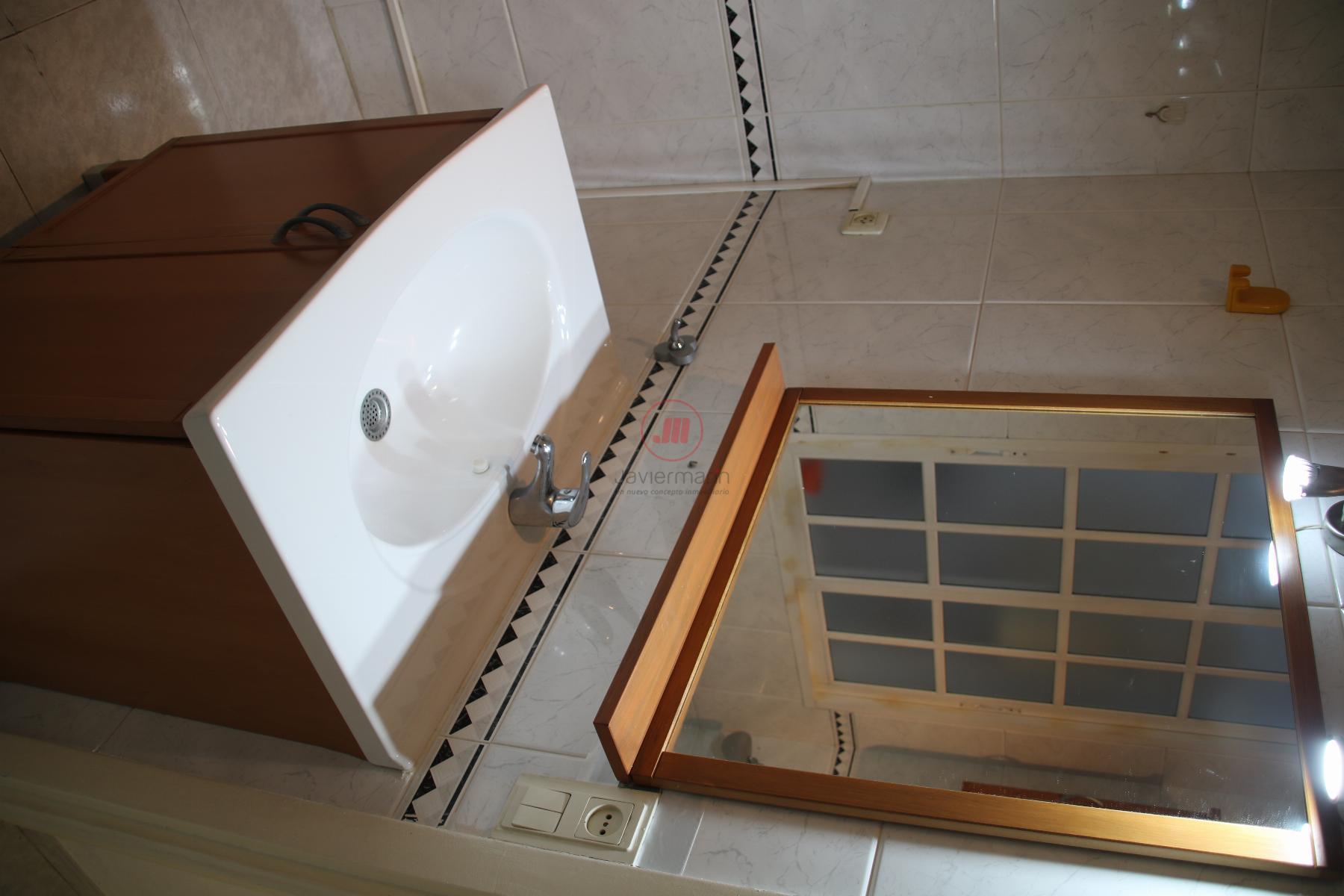 For sale of apartment in Cáceres