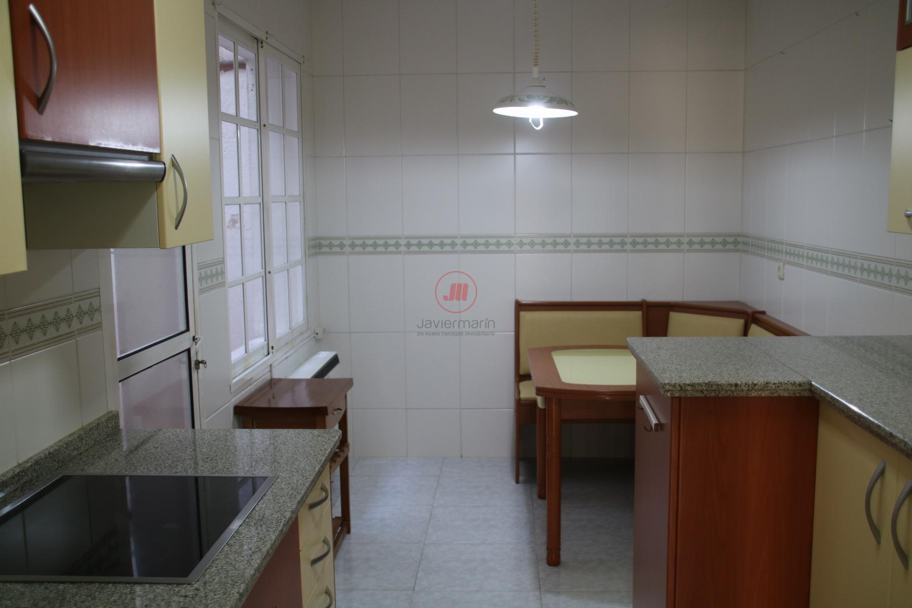 For sale of apartment in Cáceres