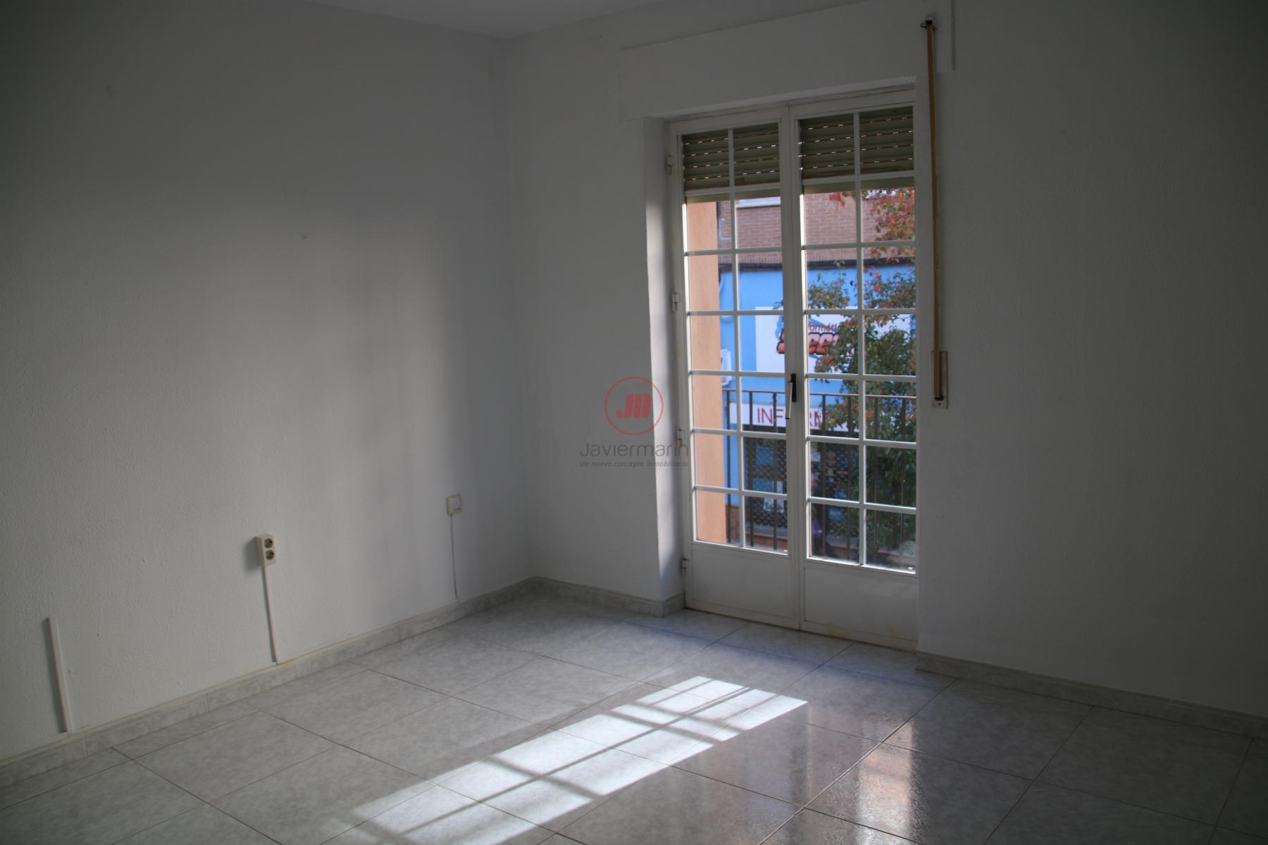 For sale of apartment in Cáceres