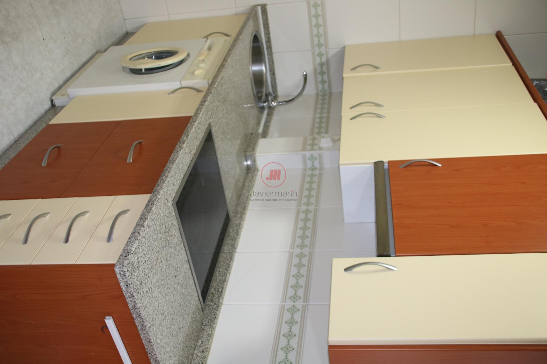 For sale of apartment in Cáceres