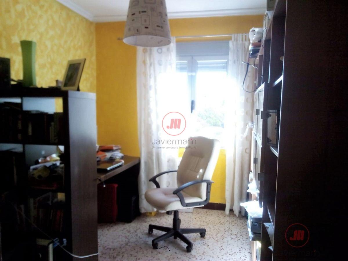 For sale of flat in Cáceres