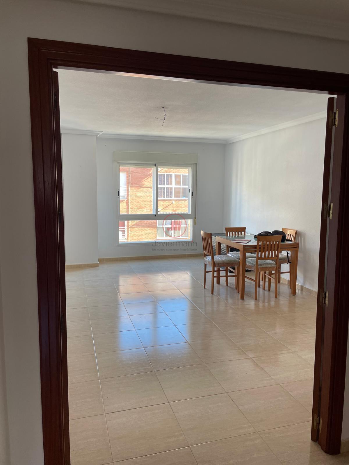 For sale of flat in Cáceres