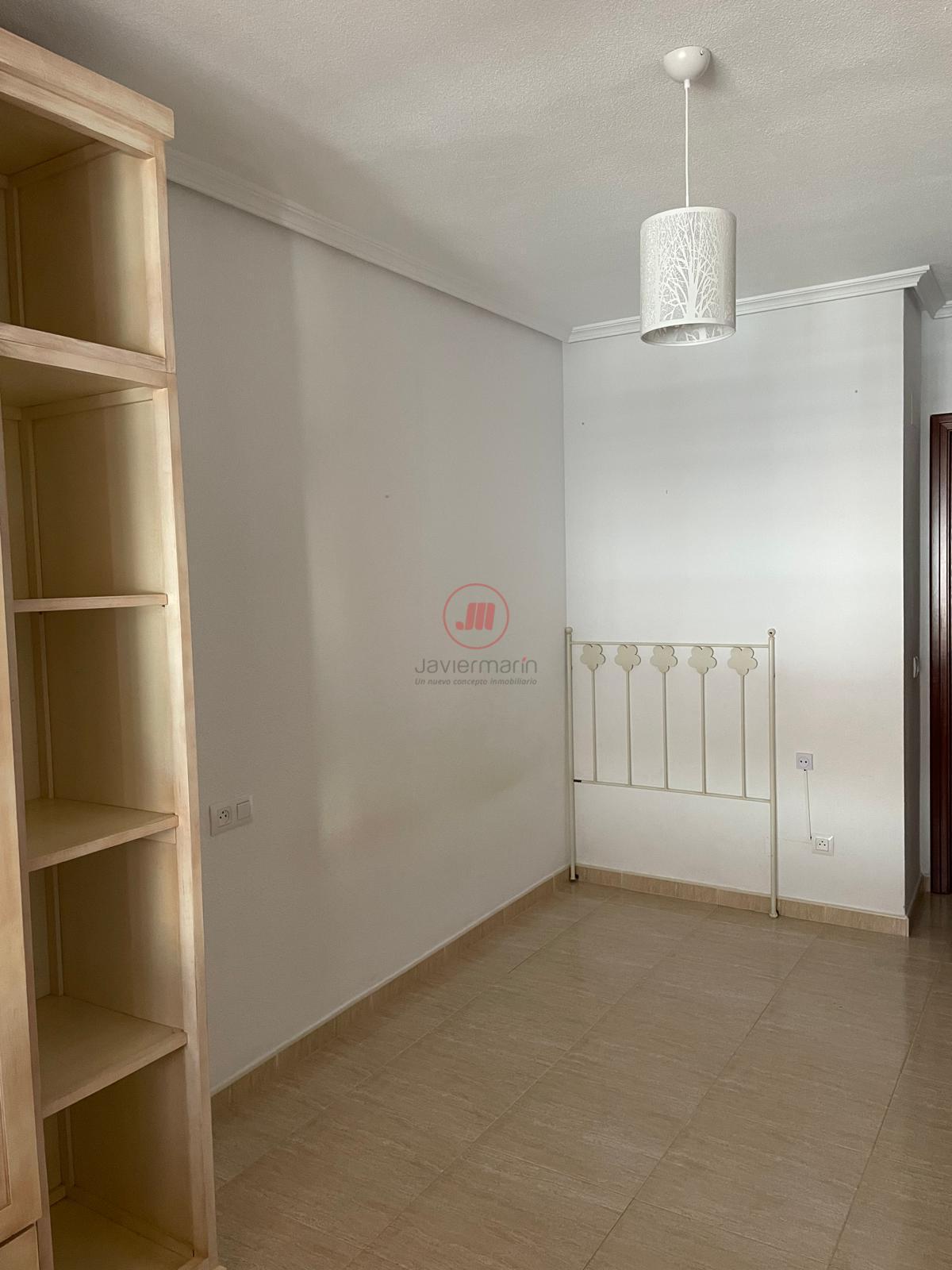 For sale of flat in Cáceres