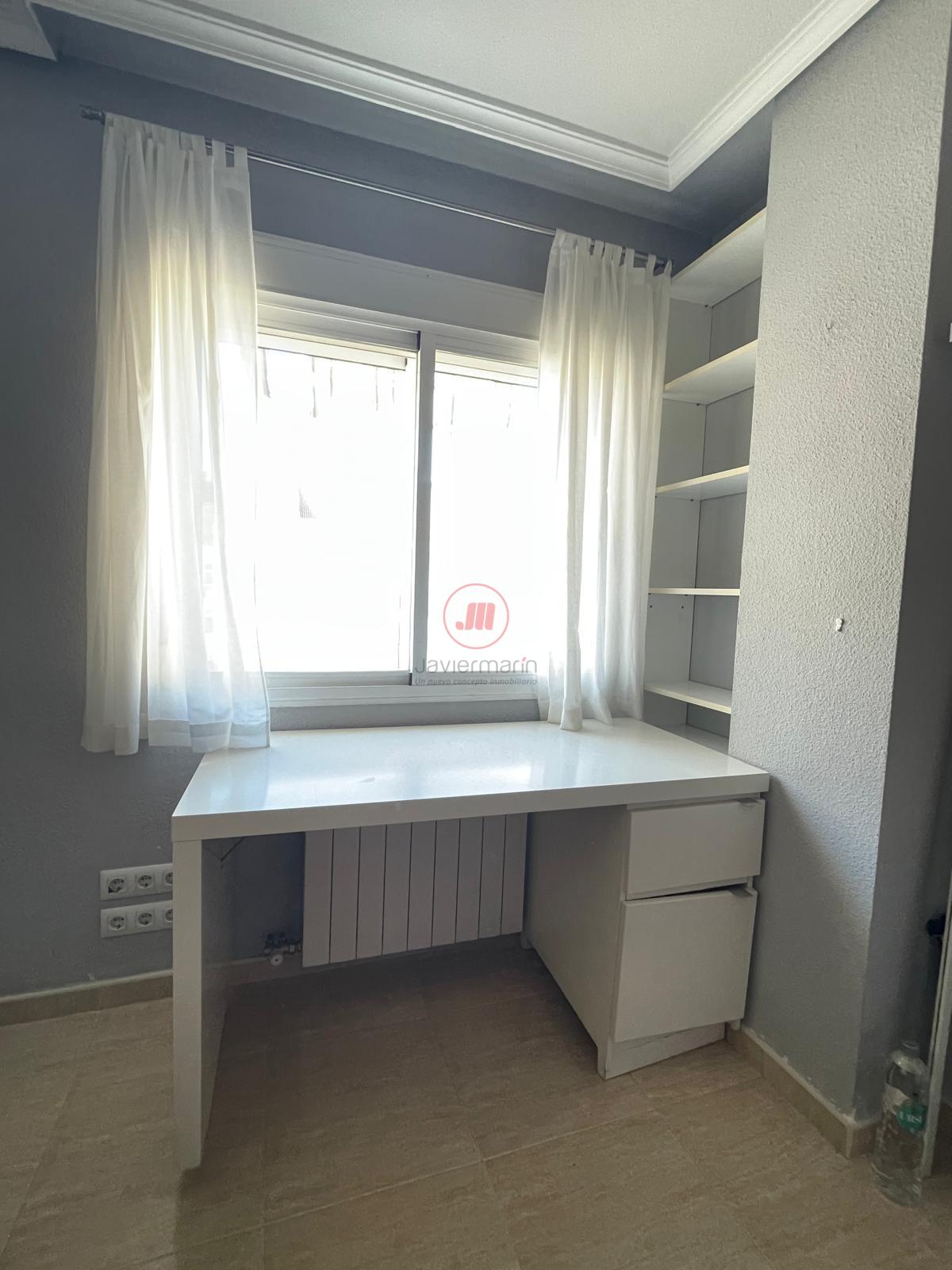 For sale of flat in Cáceres