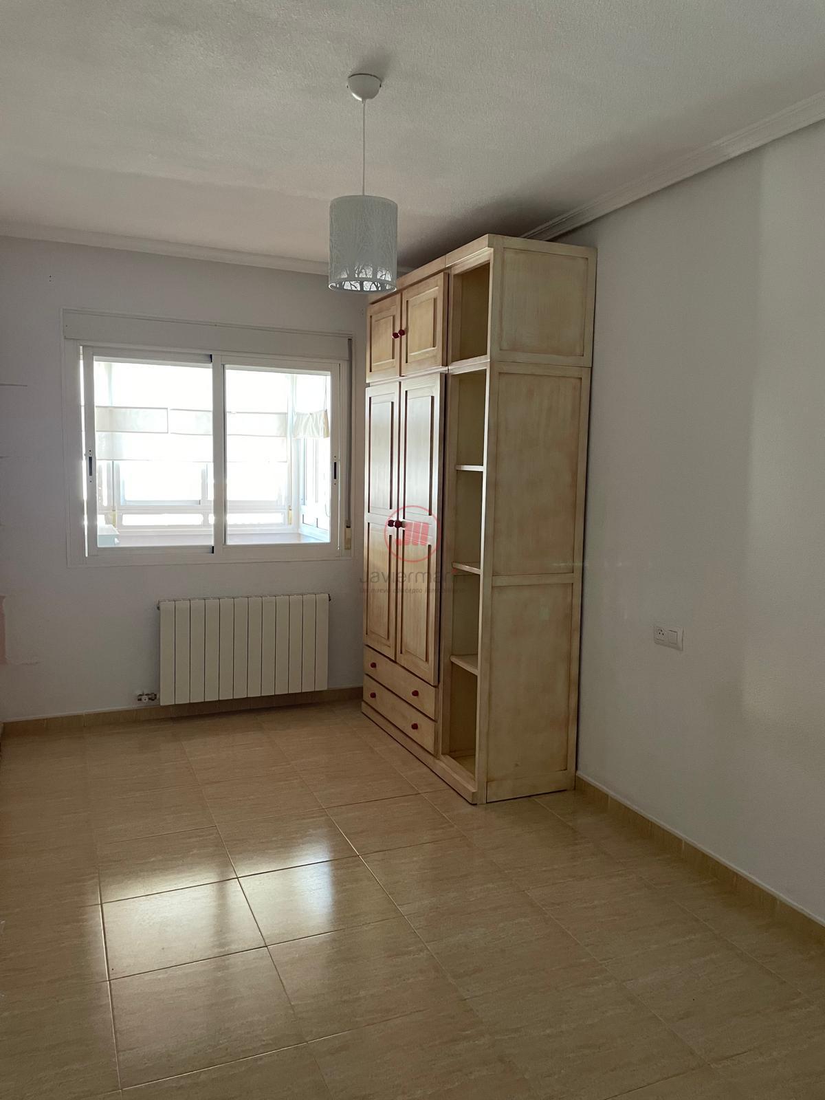 For sale of flat in Cáceres