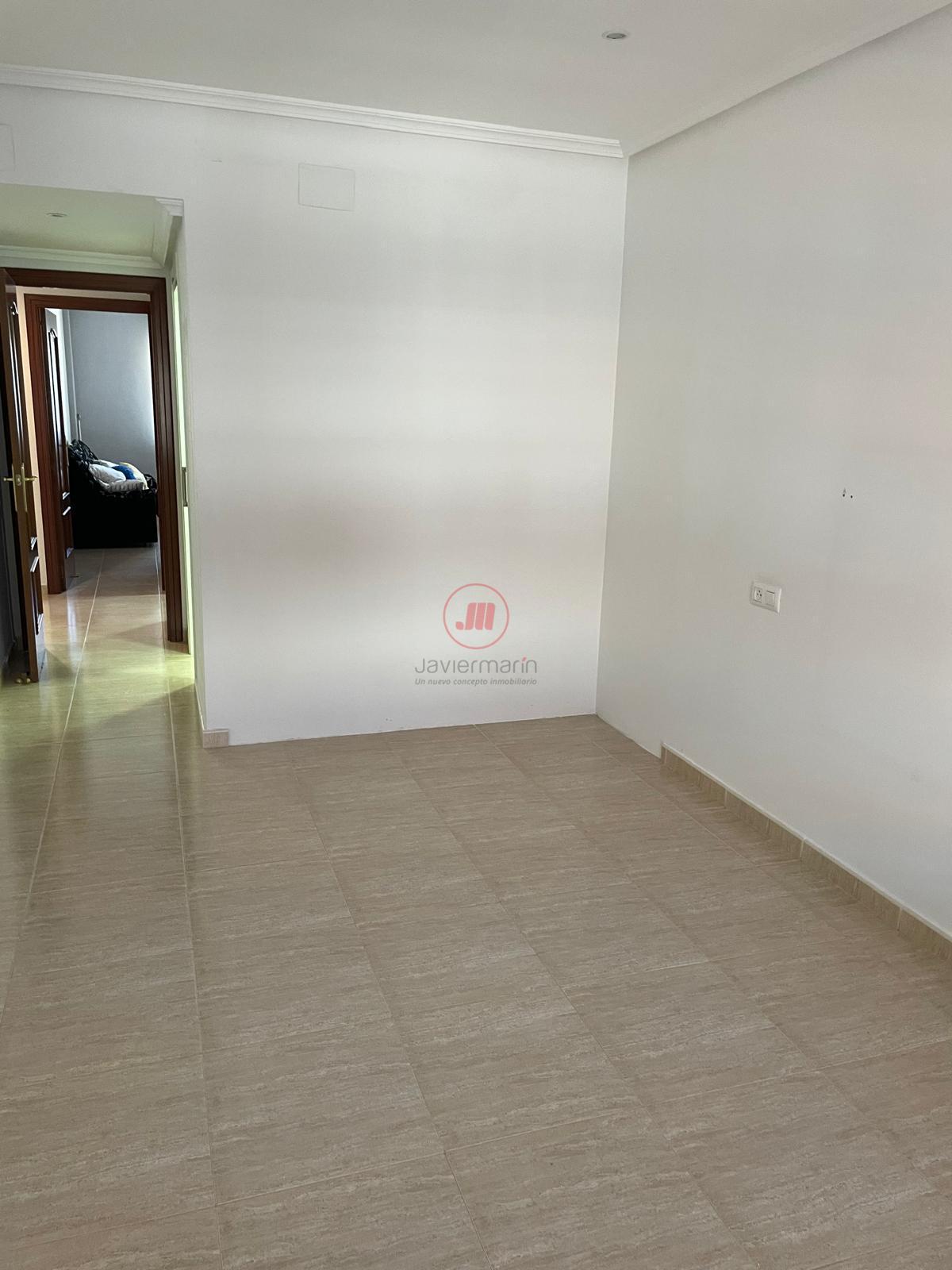 For sale of flat in Cáceres