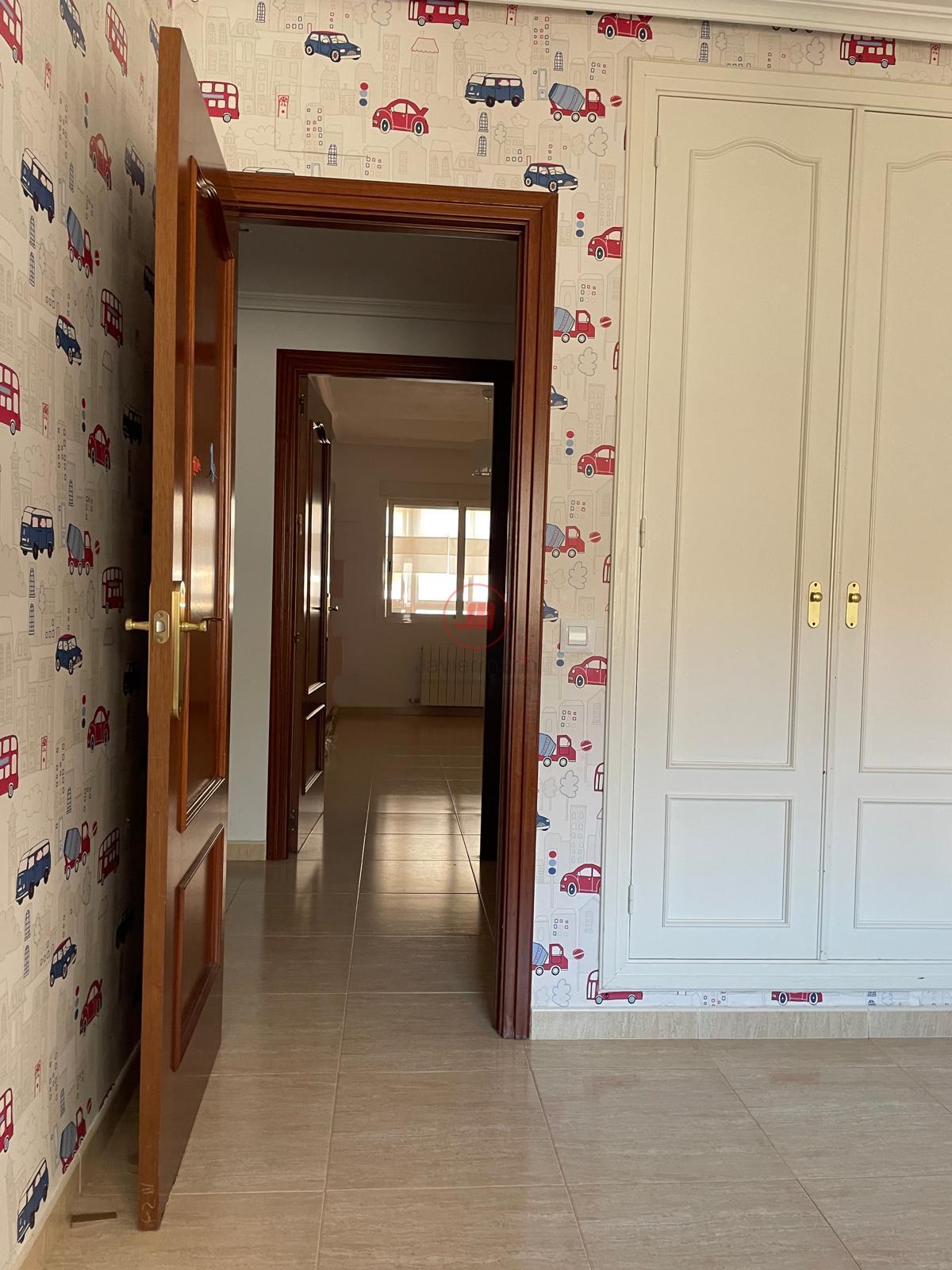 For sale of flat in Cáceres