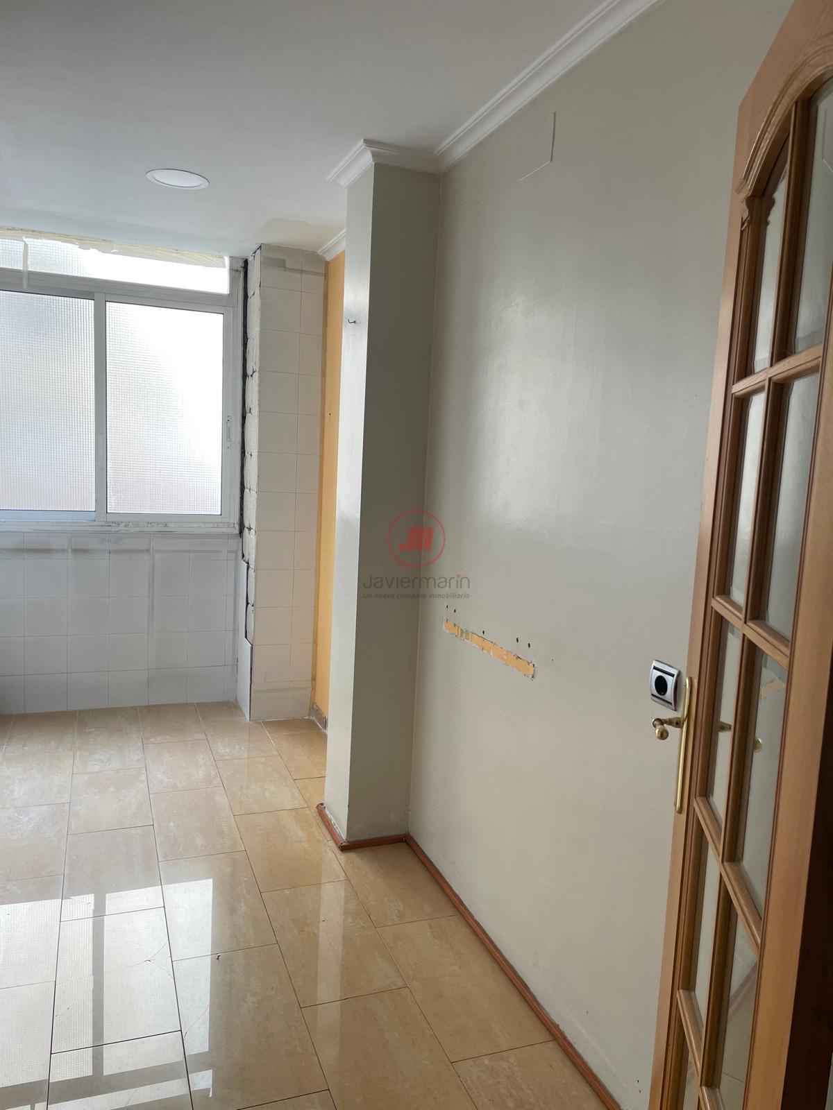For sale of flat in Cáceres