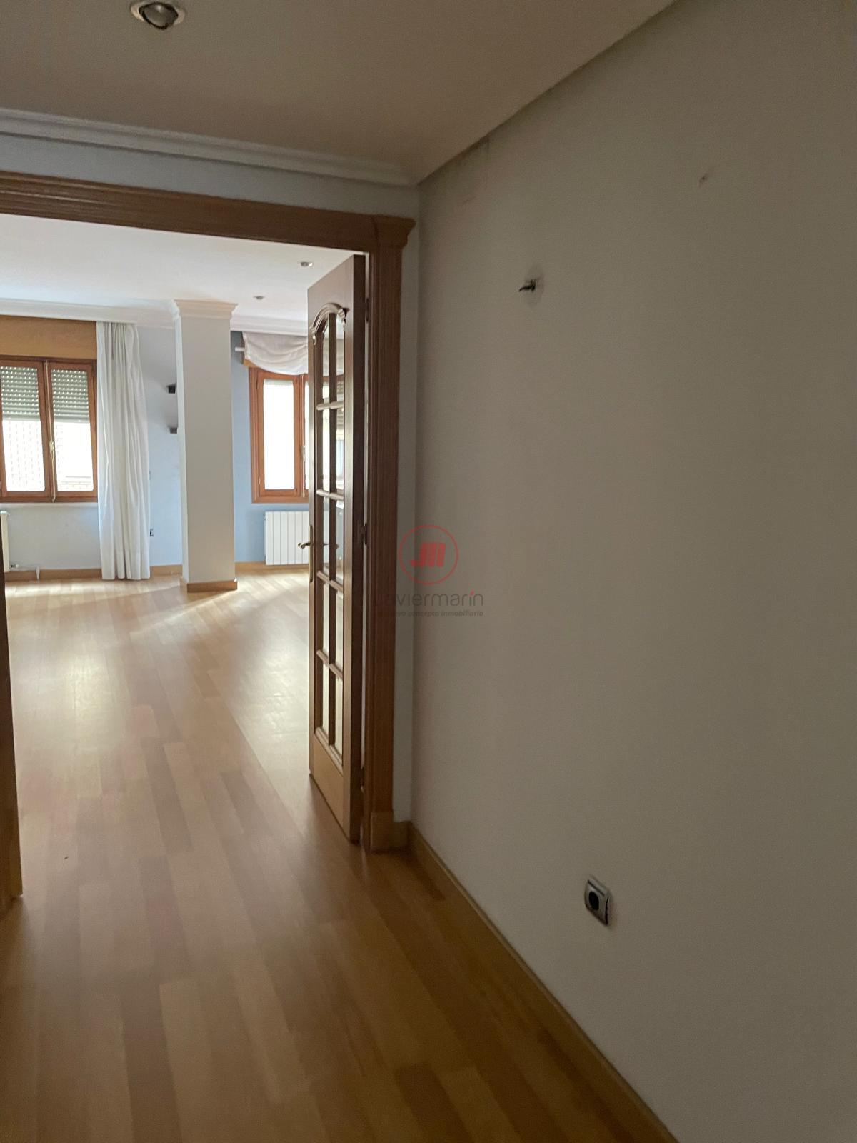 For sale of flat in Cáceres