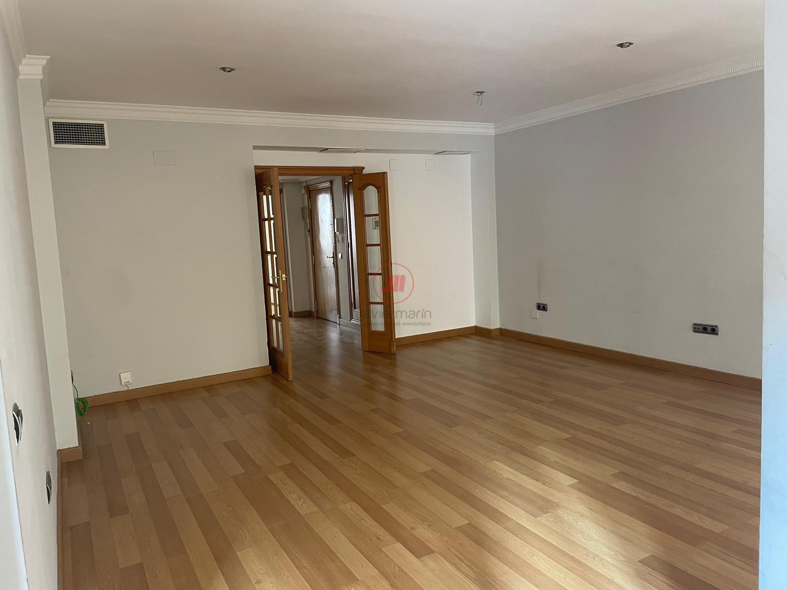For sale of flat in Cáceres