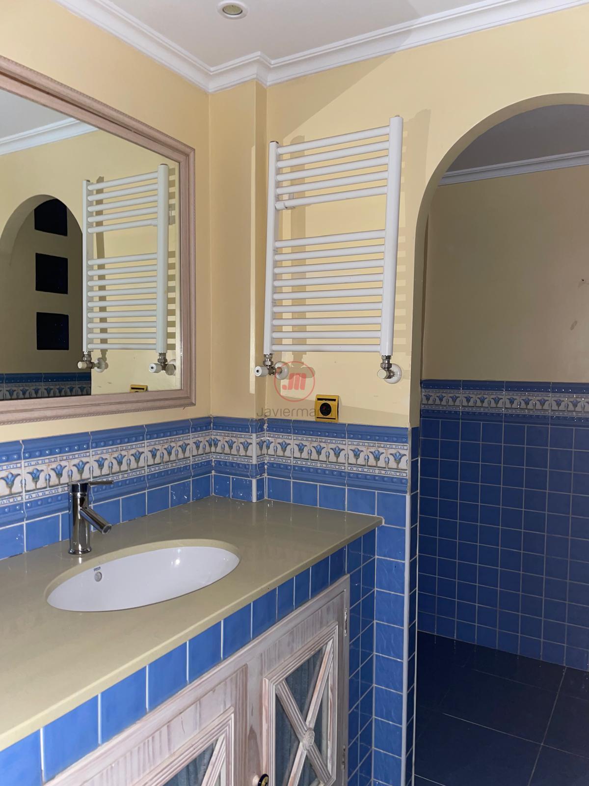 For sale of flat in Cáceres