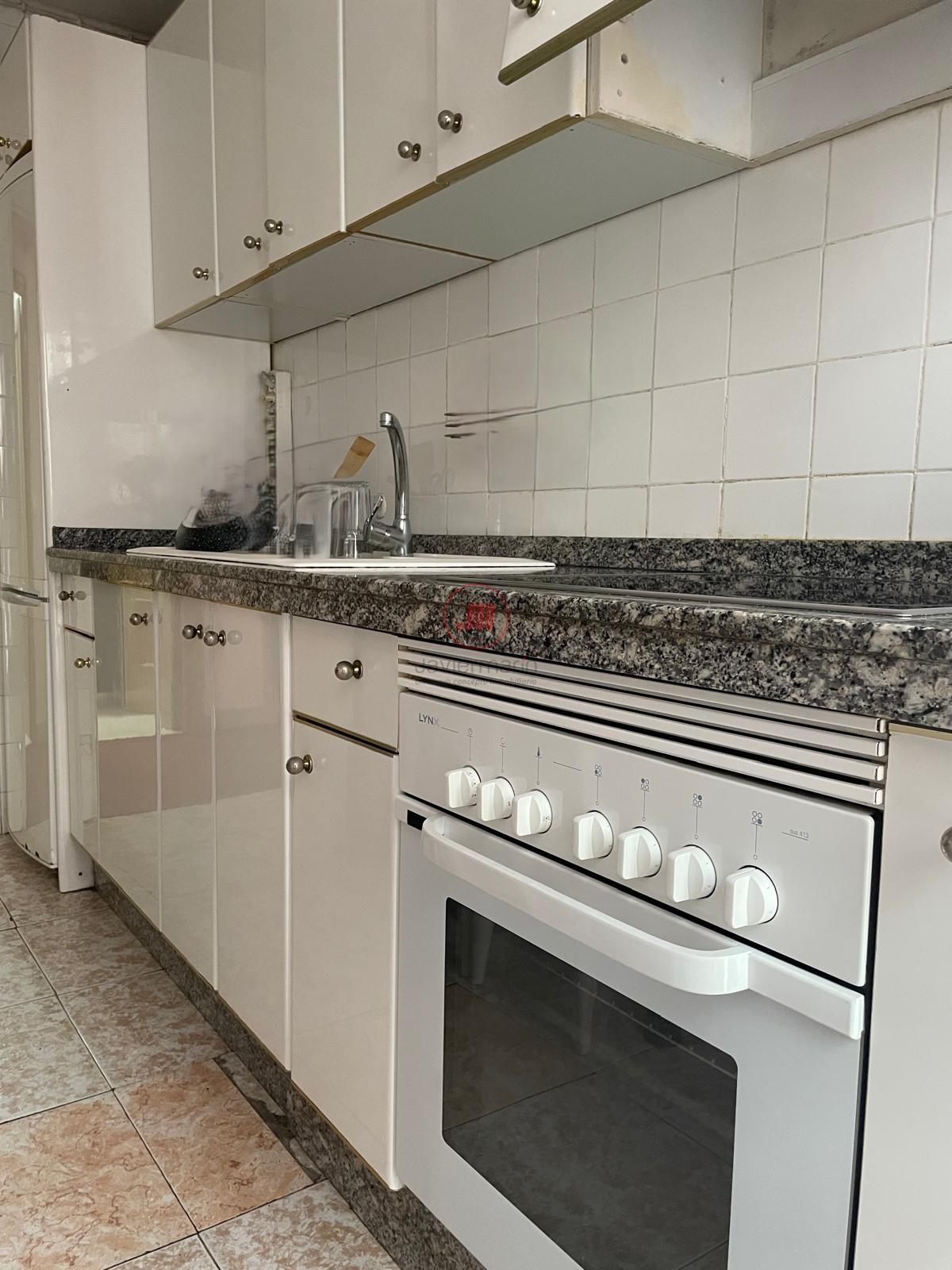 For sale of flat in Cáceres