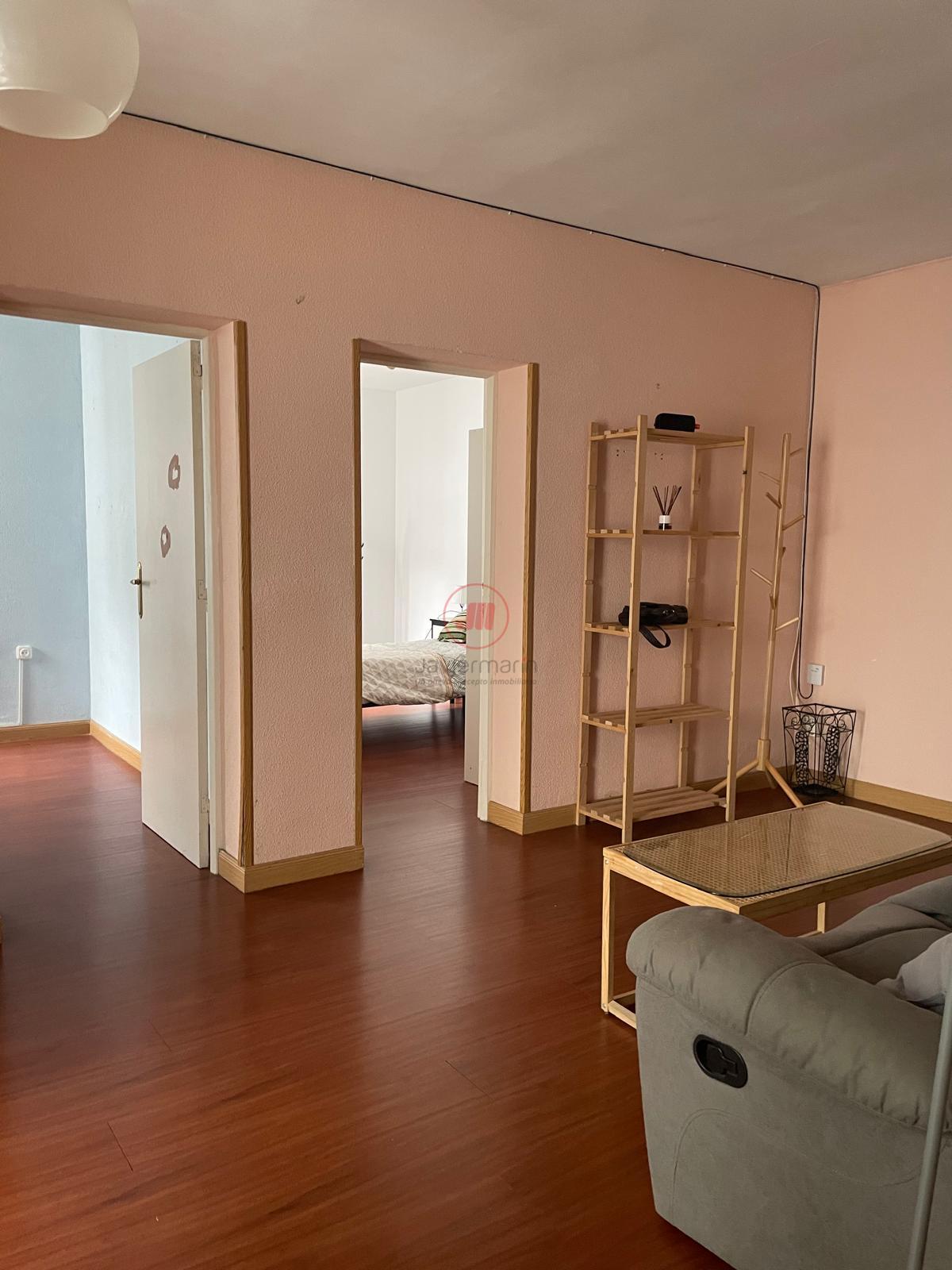 For sale of flat in Cáceres
