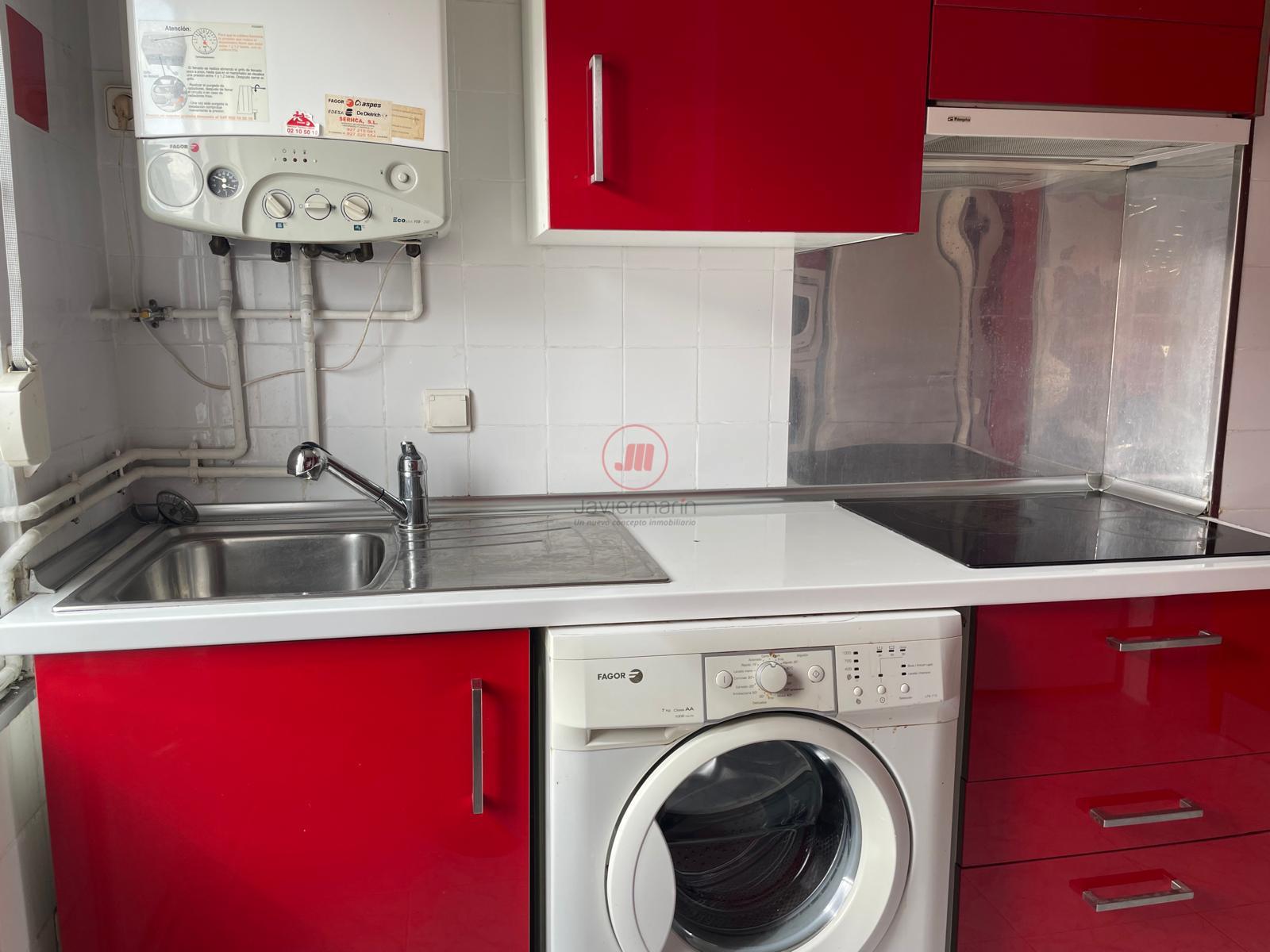 For sale of flat in Cáceres
