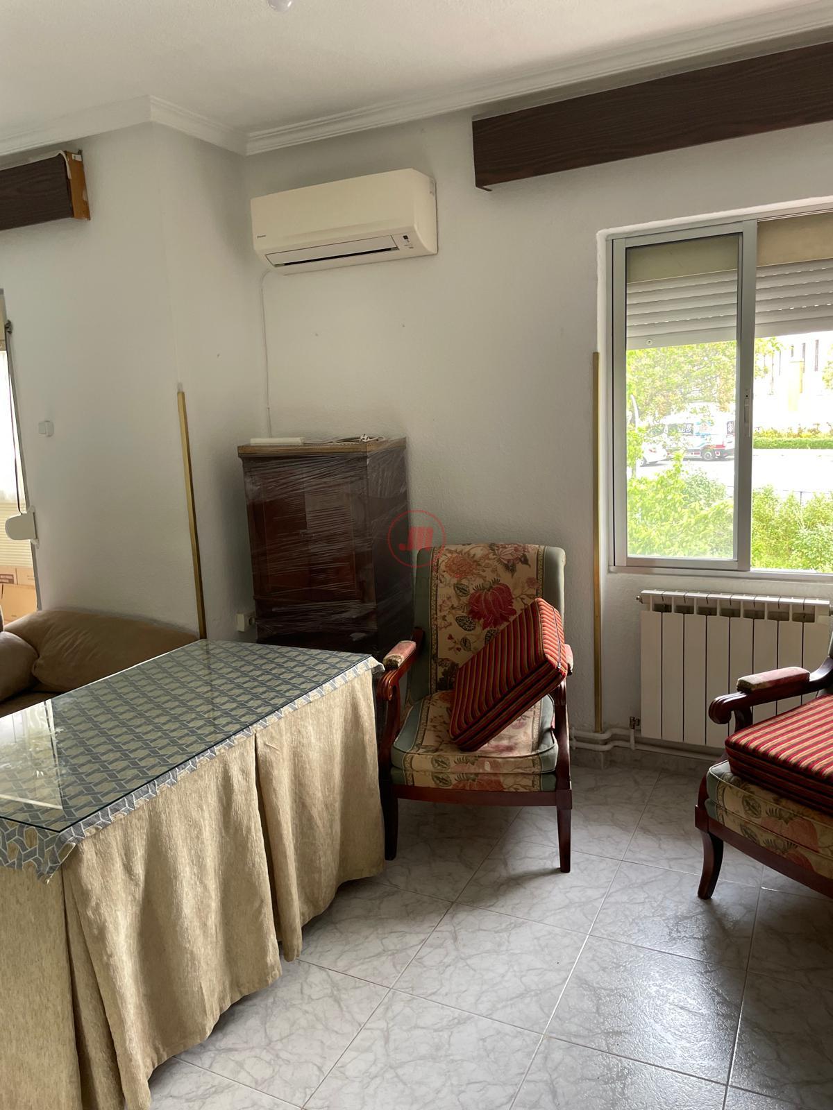 For sale of flat in Cáceres