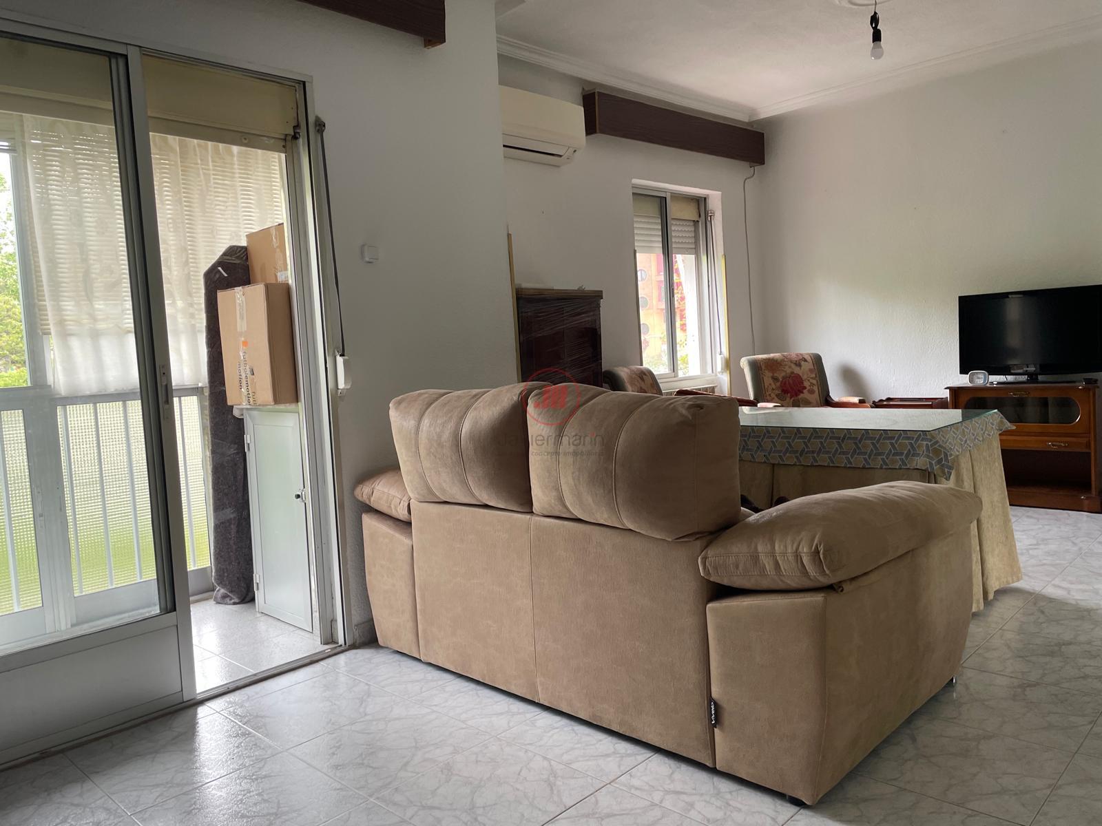 For sale of flat in Cáceres
