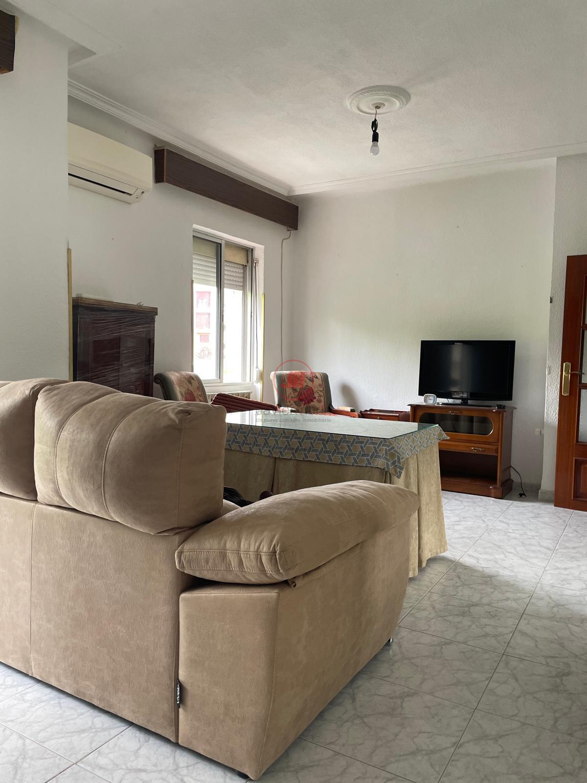 For sale of flat in Cáceres