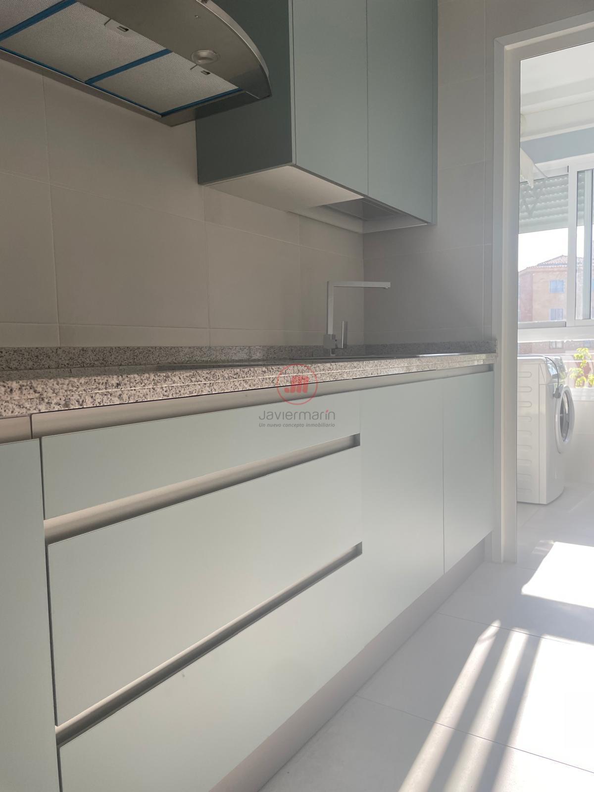 For sale of flat in Cáceres