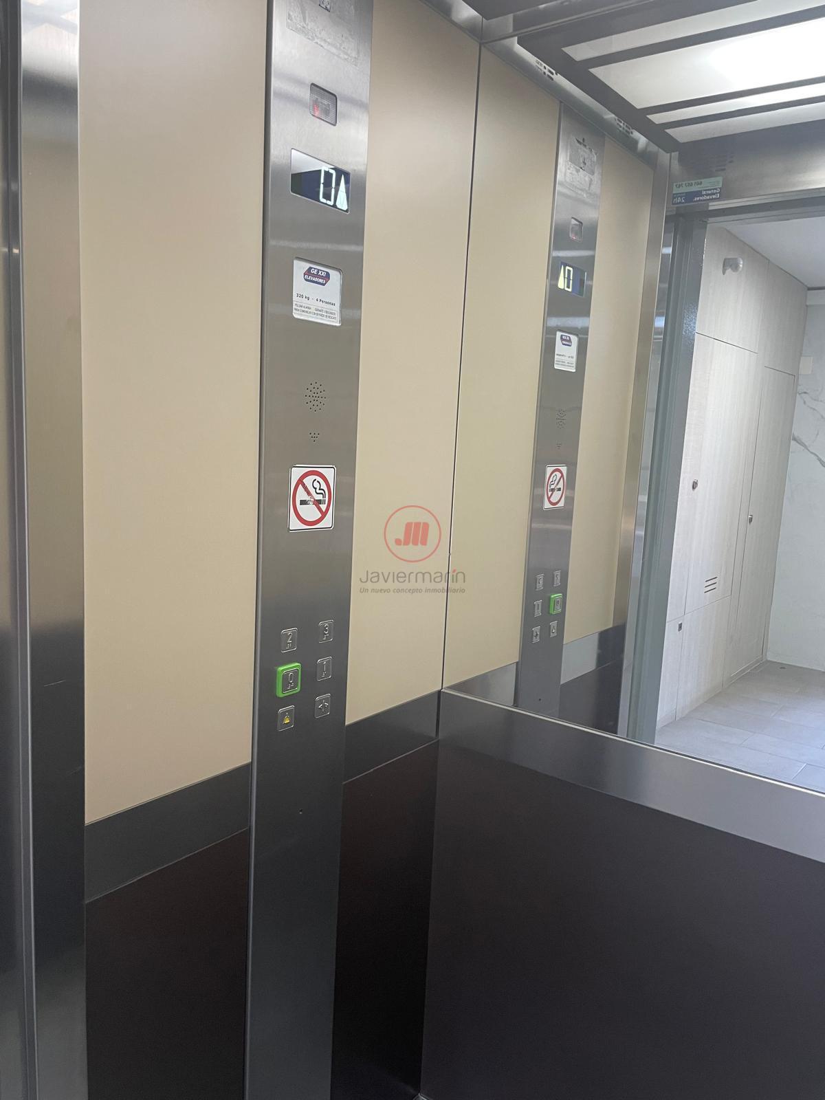 For sale of flat in Cáceres