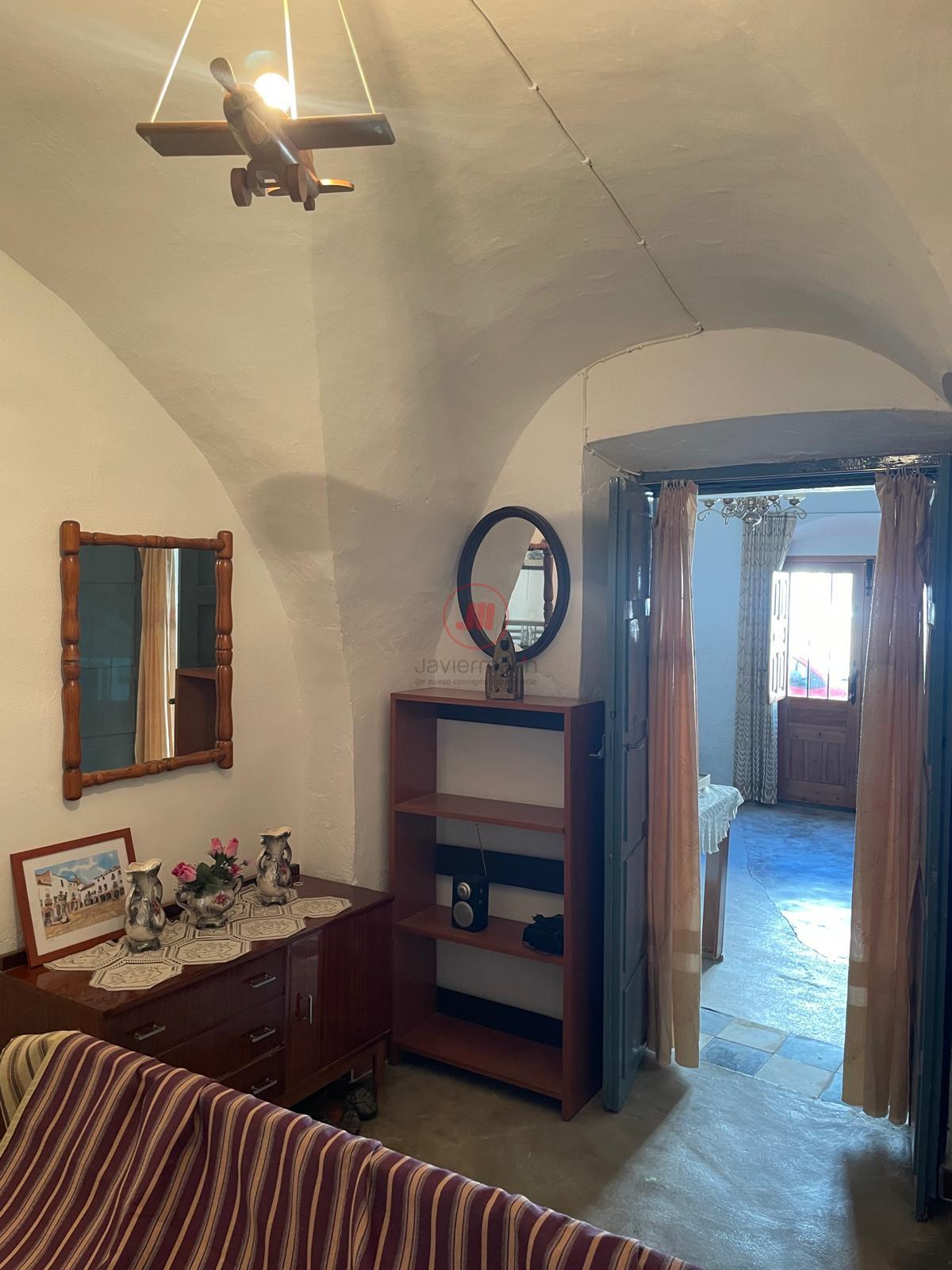 For sale of house in Casar de Cáceres