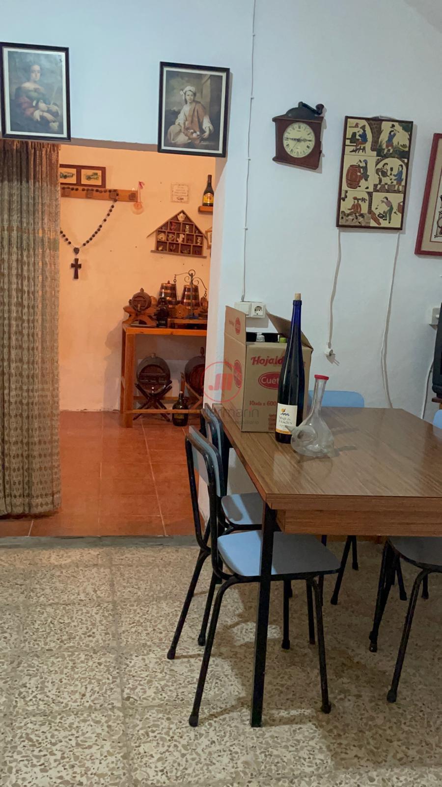 For sale of house in Casar de Cáceres