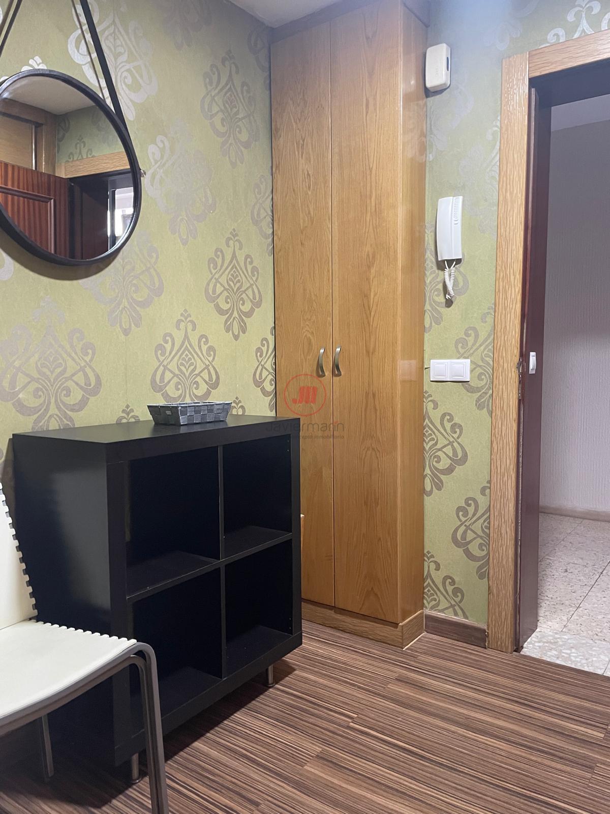 For sale of flat in Cáceres