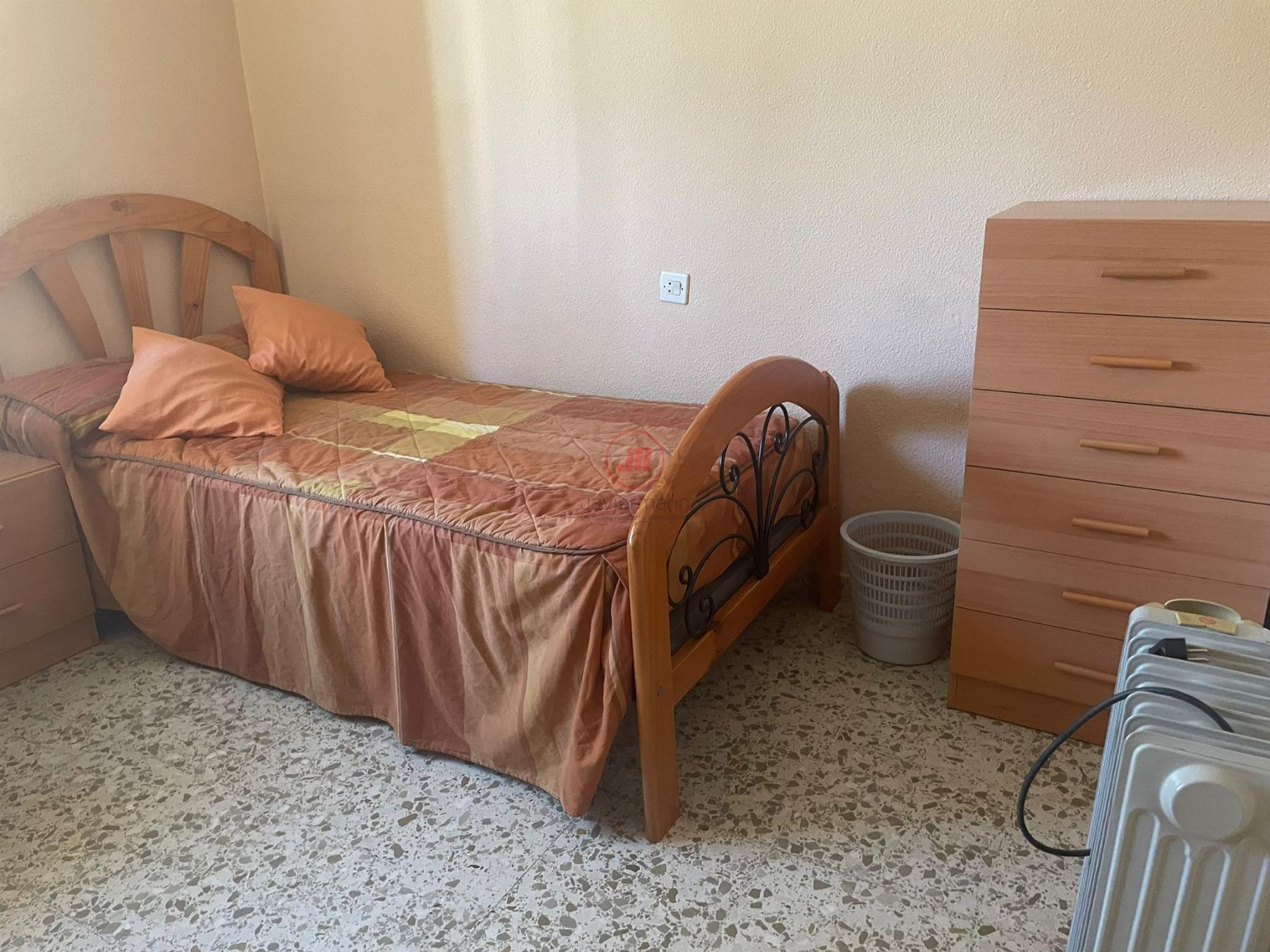For rent of flat in Cáceres