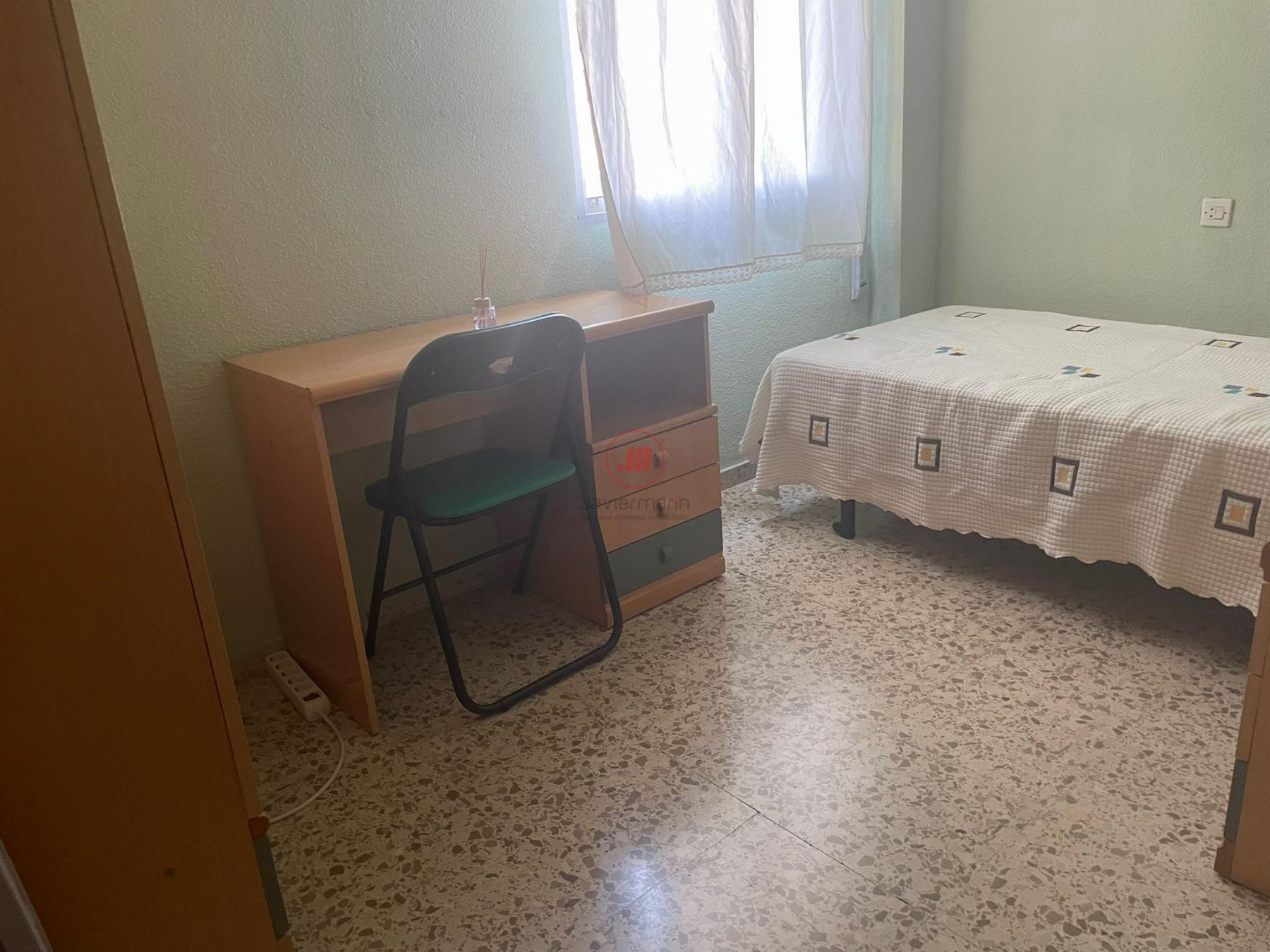 For rent of flat in Cáceres