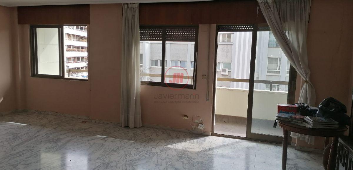 For sale of flat in Cáceres