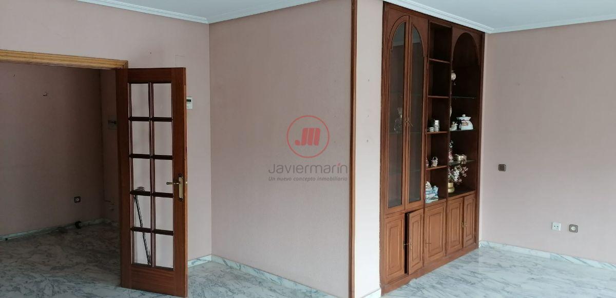 For sale of flat in Cáceres