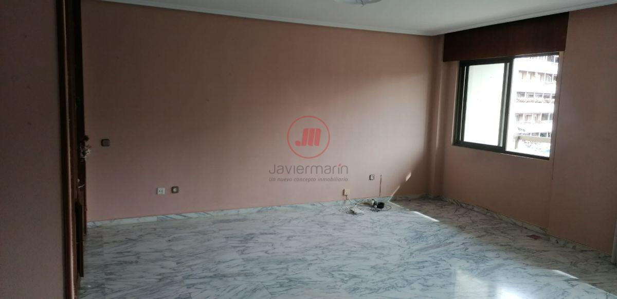 For sale of flat in Cáceres
