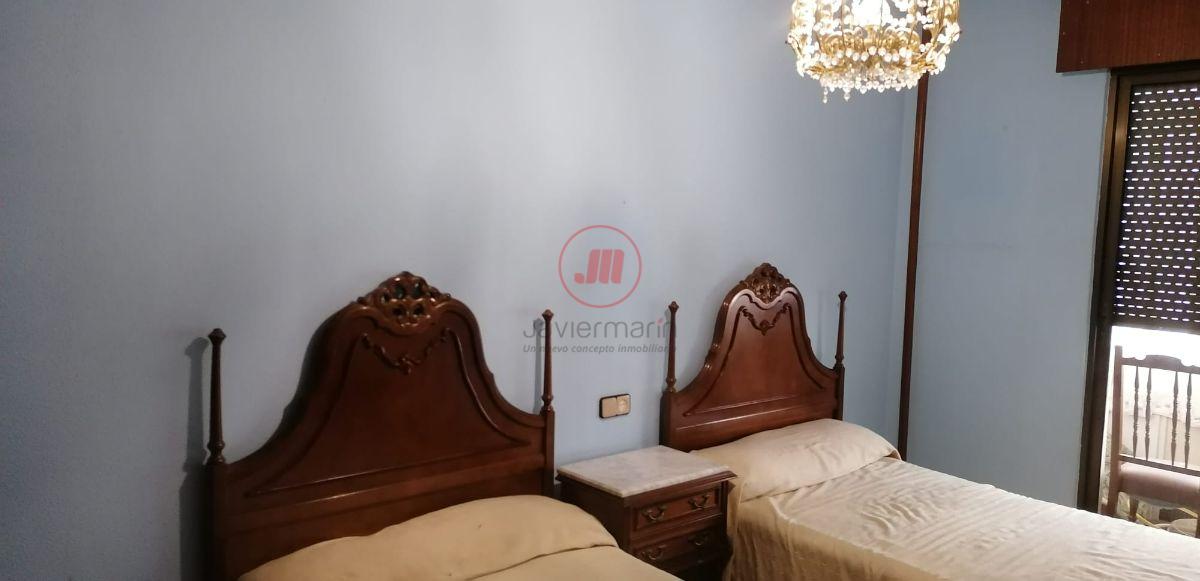 For sale of flat in Cáceres