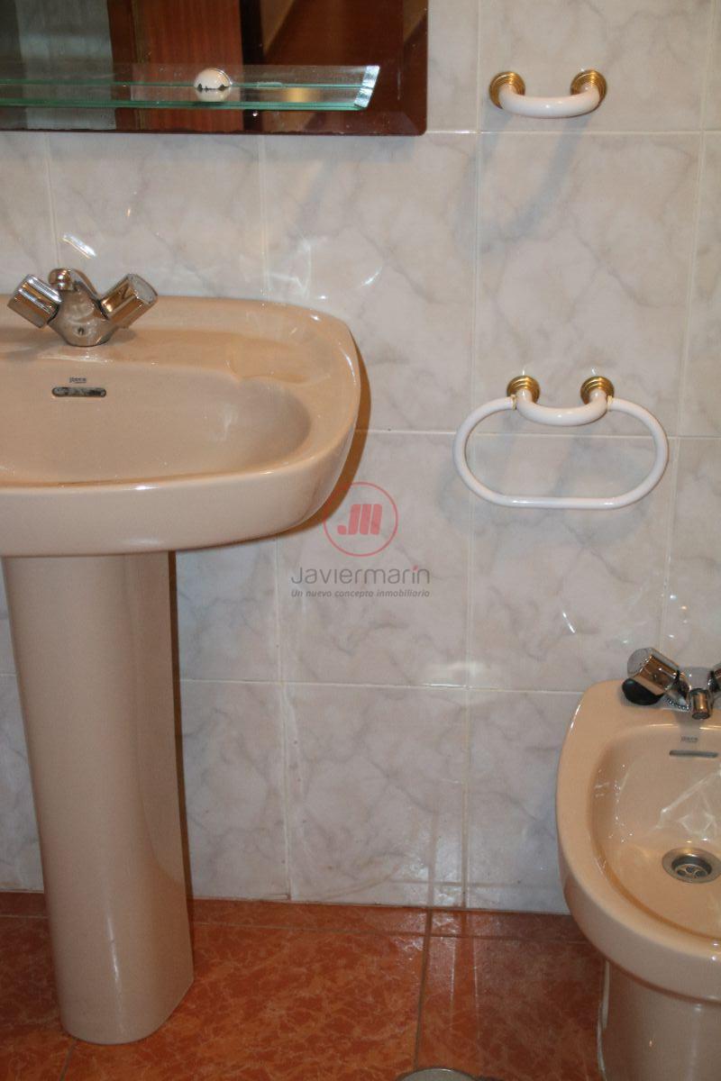 For sale of house in Sierra de Fuentes
