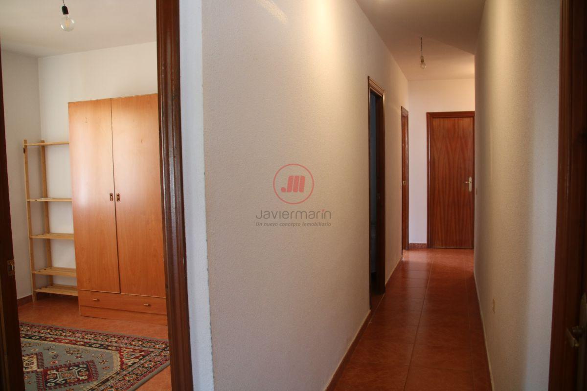 For sale of house in Sierra de Fuentes