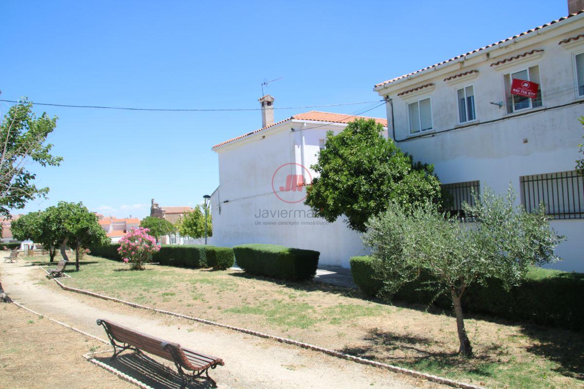 For sale of house in Sierra de Fuentes