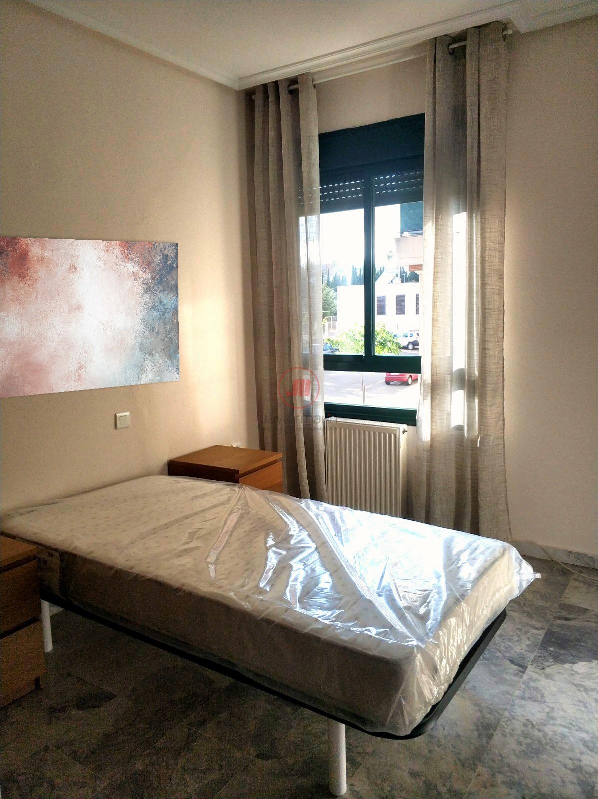 For rent of apartment in Cáceres