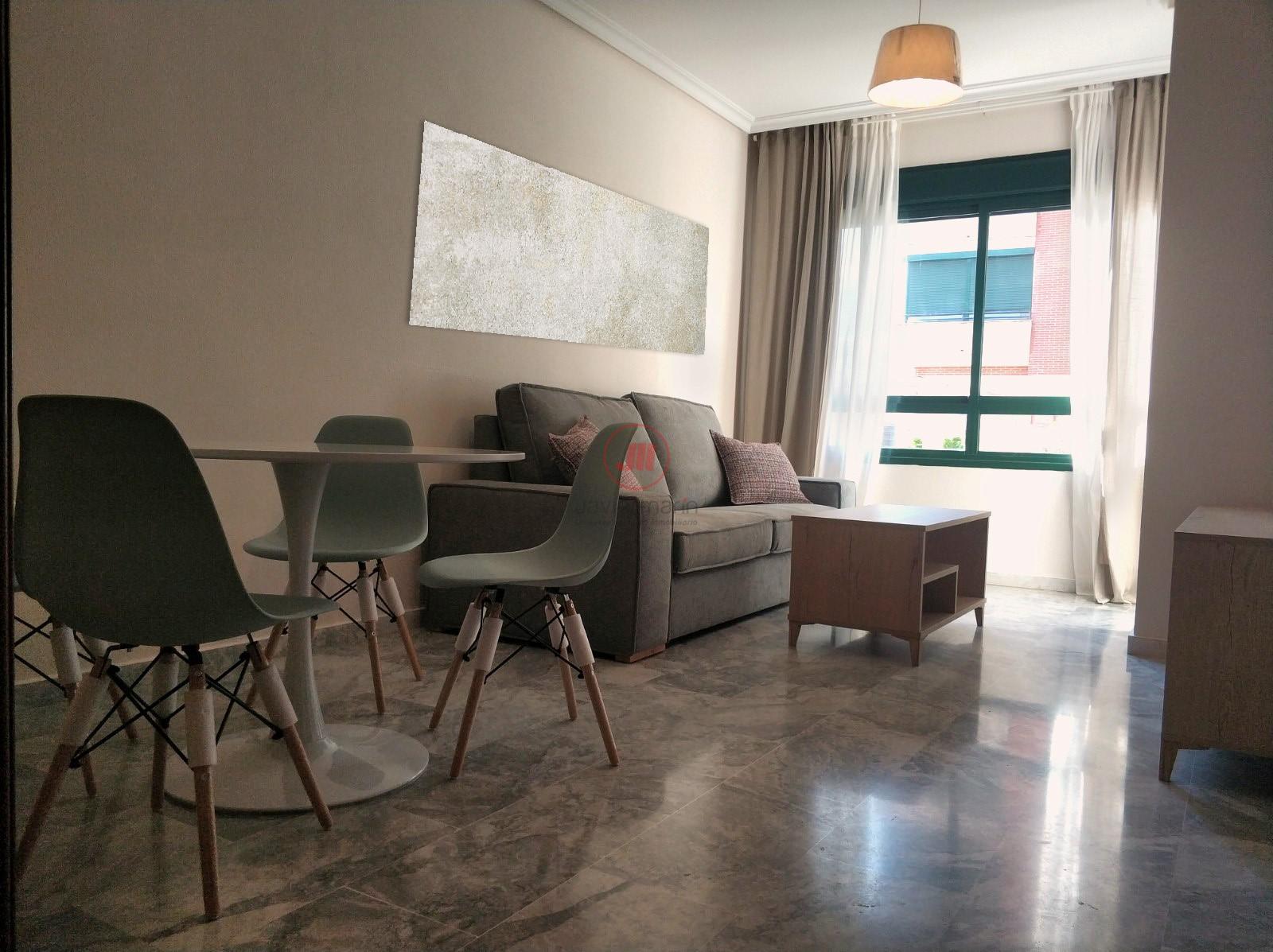 For rent of apartment in Cáceres