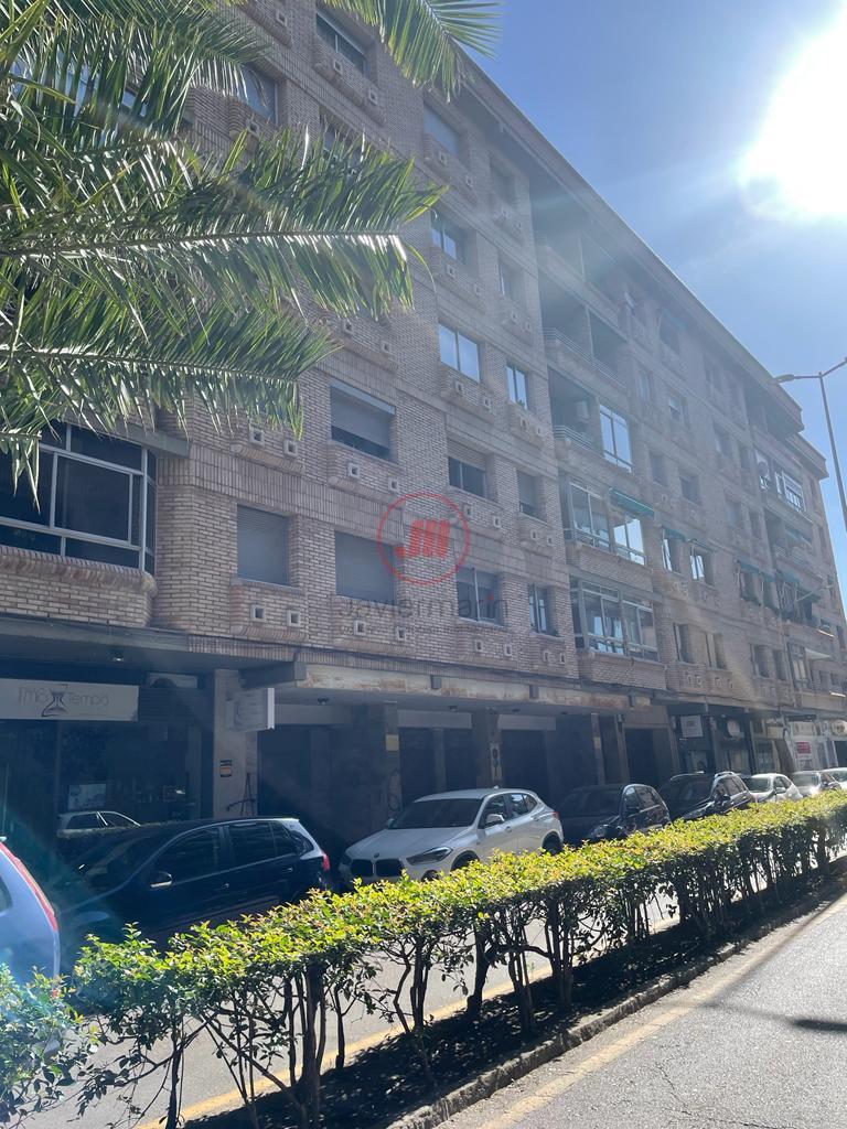 For sale of flat in Cáceres