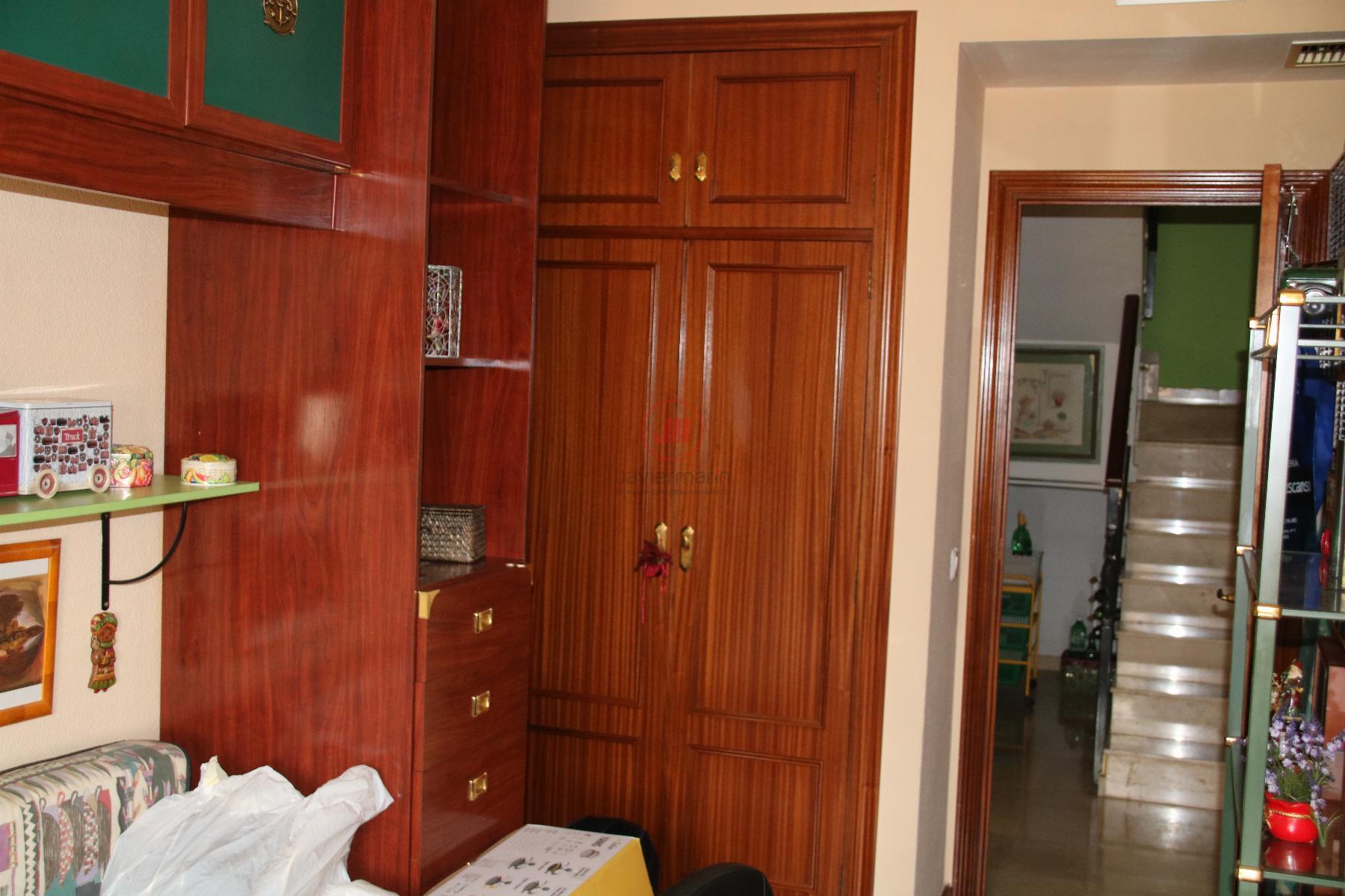 For sale of duplex in Cáceres