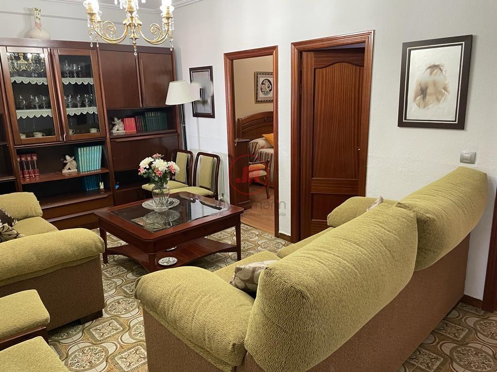 For sale of flat in Cáceres
