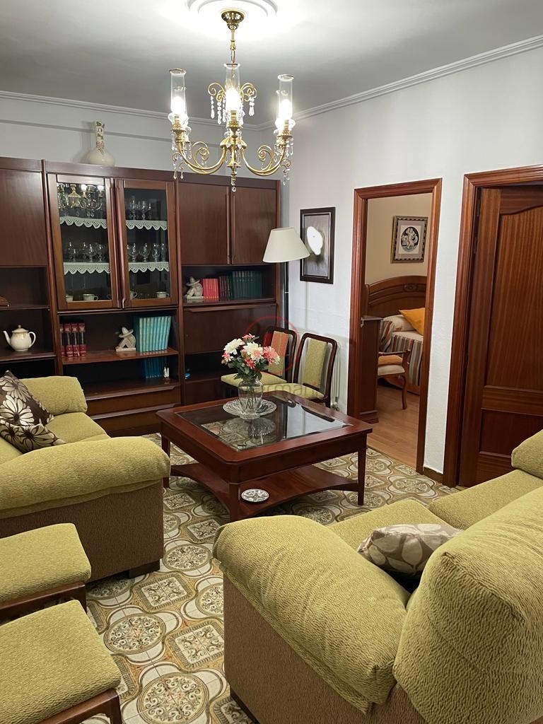 For sale of flat in Cáceres