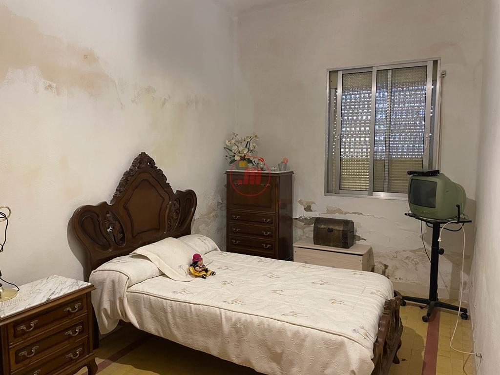 For sale of flat in Cáceres