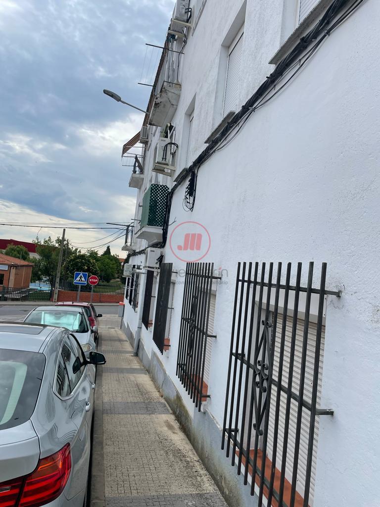 For sale of flat in Cáceres