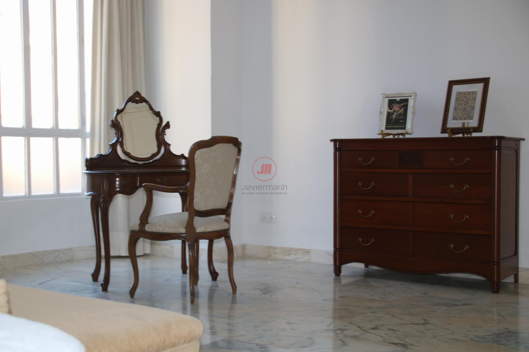 For sale of flat in Cáceres