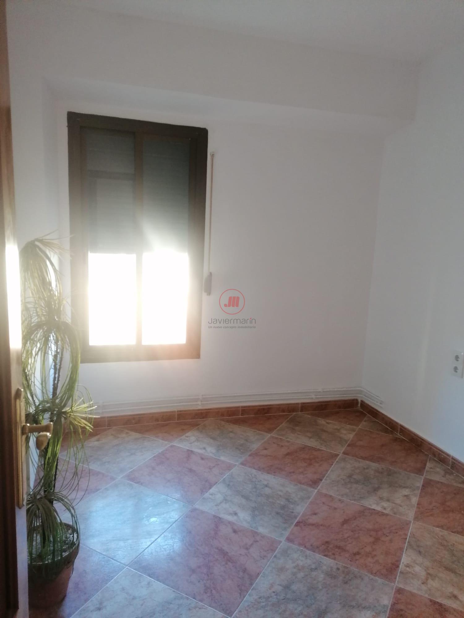 For sale of flat in Cáceres