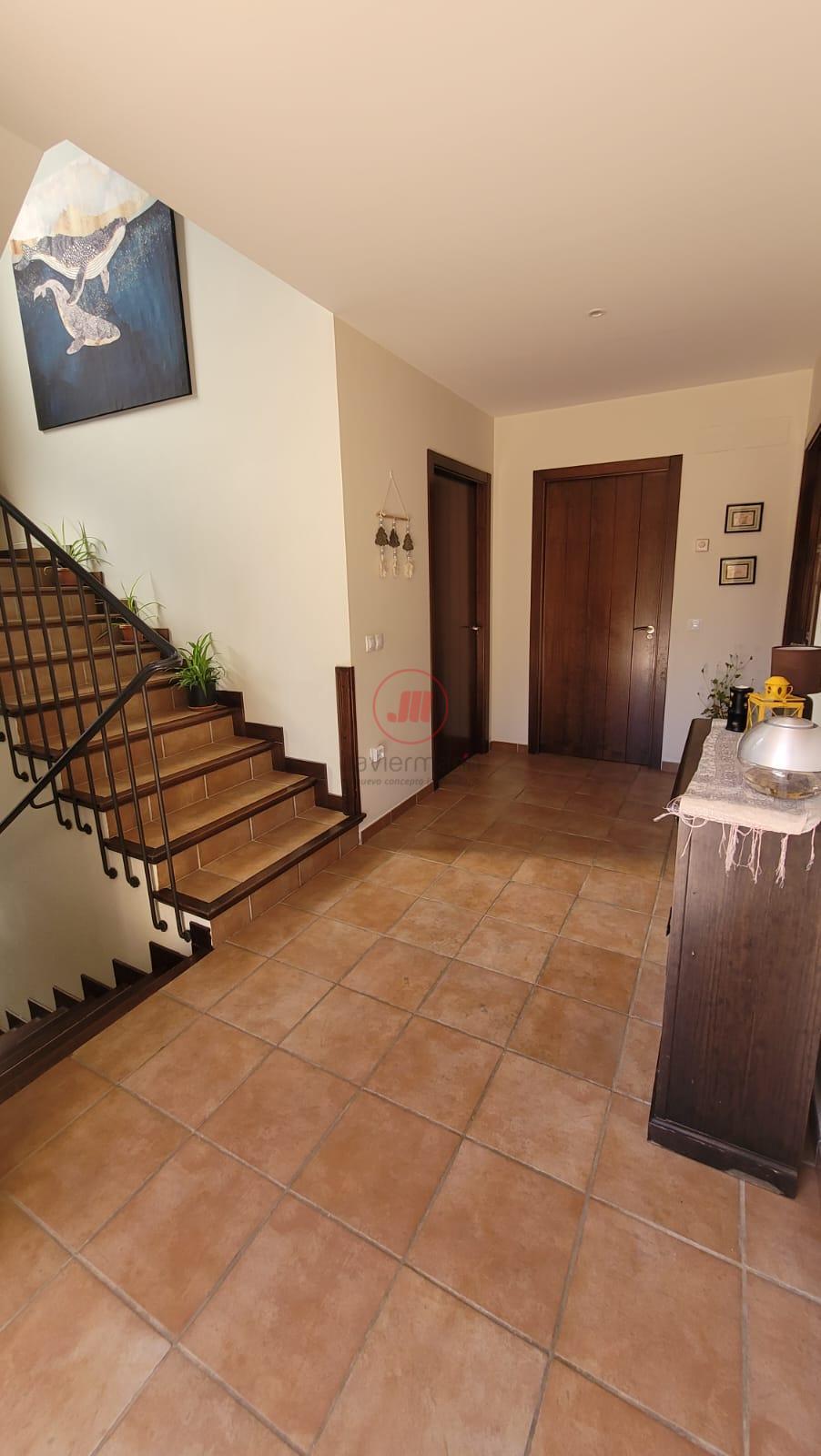 For sale of chalet in Cáceres