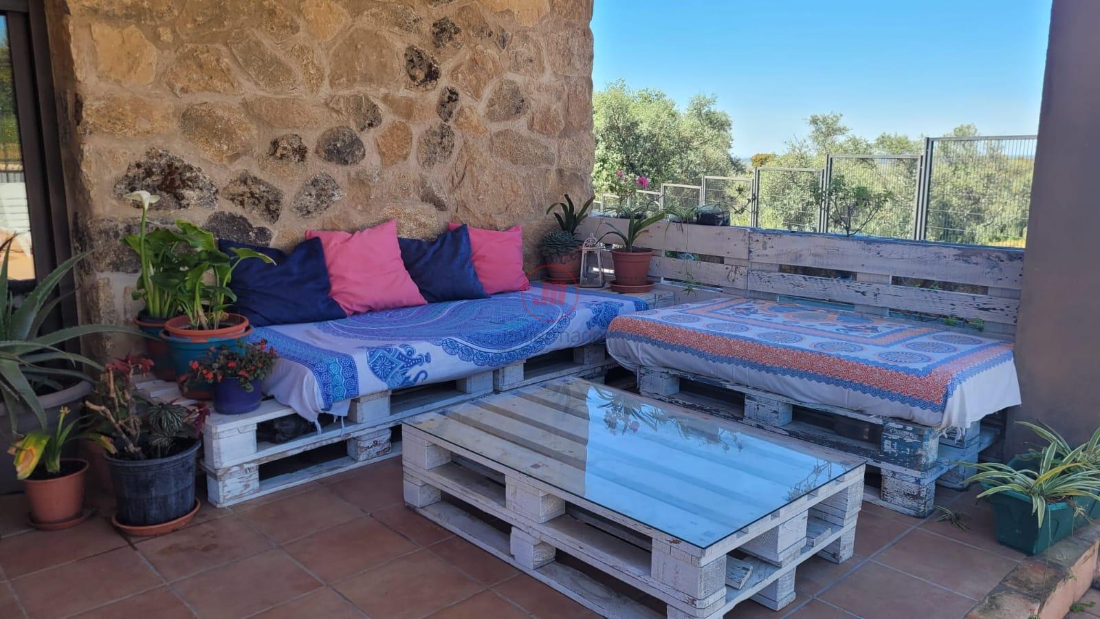 For sale of chalet in Cáceres